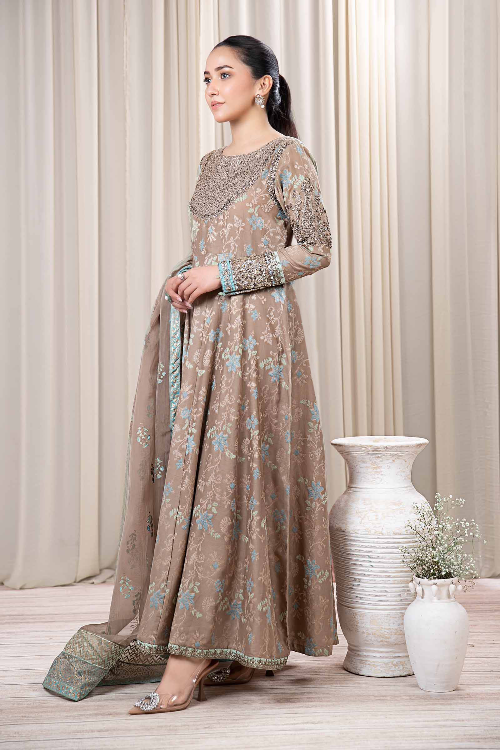 3 Piece Dyed Jacquard Broshia Suit - Image 5