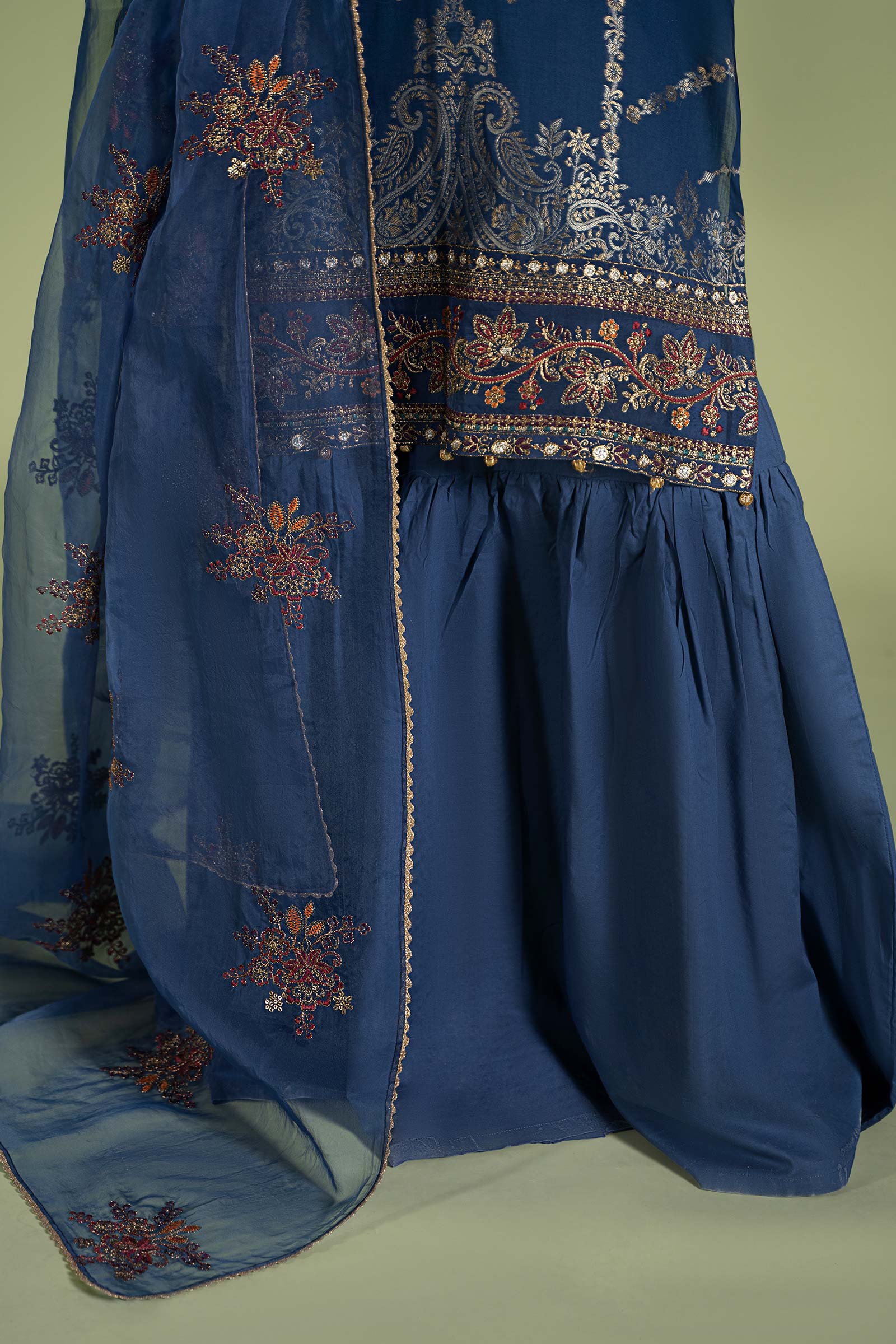 3 Piece Embroidered Jacquard Broshia Suit - Image 5
