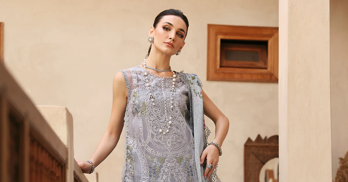 3 Piece Unstitched Embroidered Organza Suit | D-2509-B - Image 8