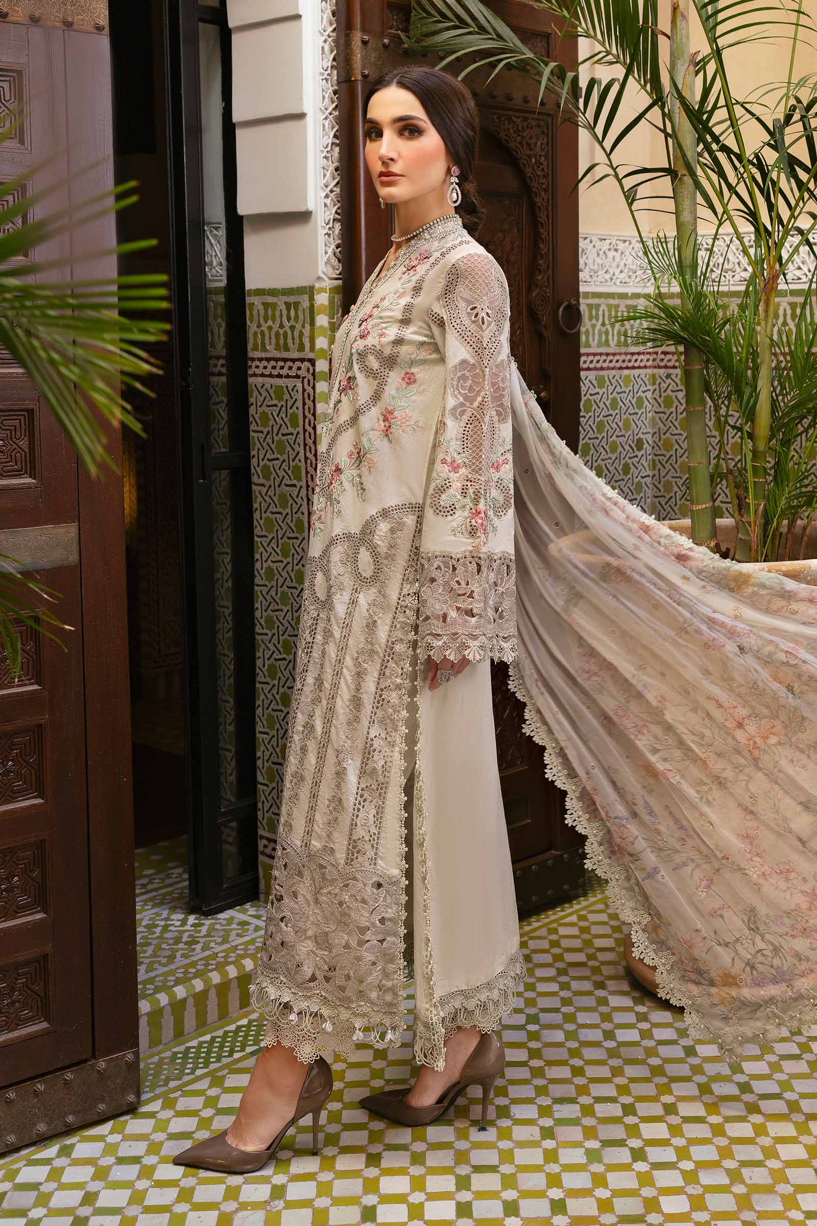 3 Piece Unstitched Embroidered Lawn Suit | D-2514-B - Image 8