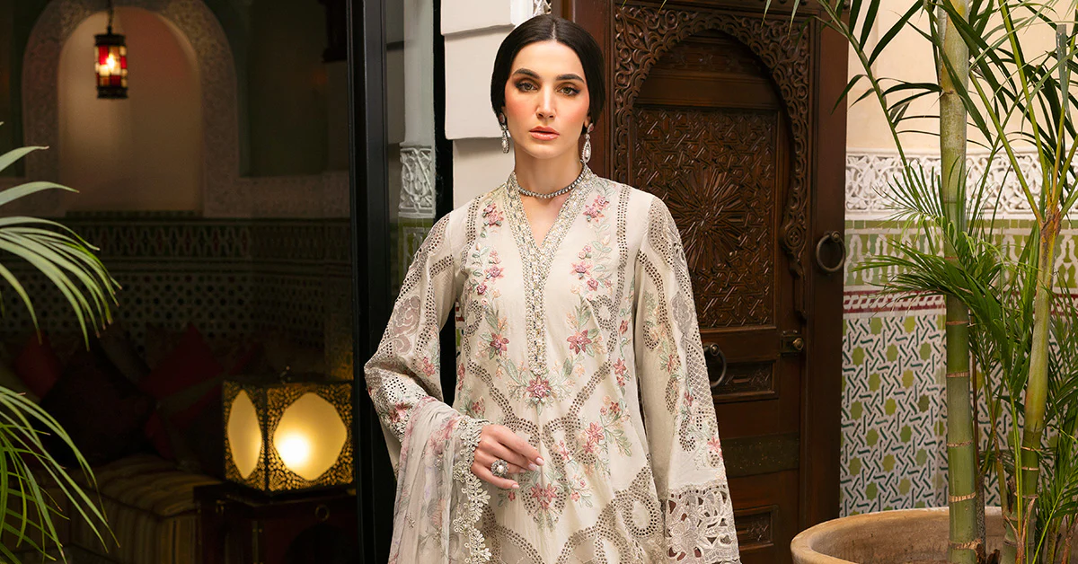 3 Piece Unstitched Embroidered Lawn Suit | D-2514-B - Image 9