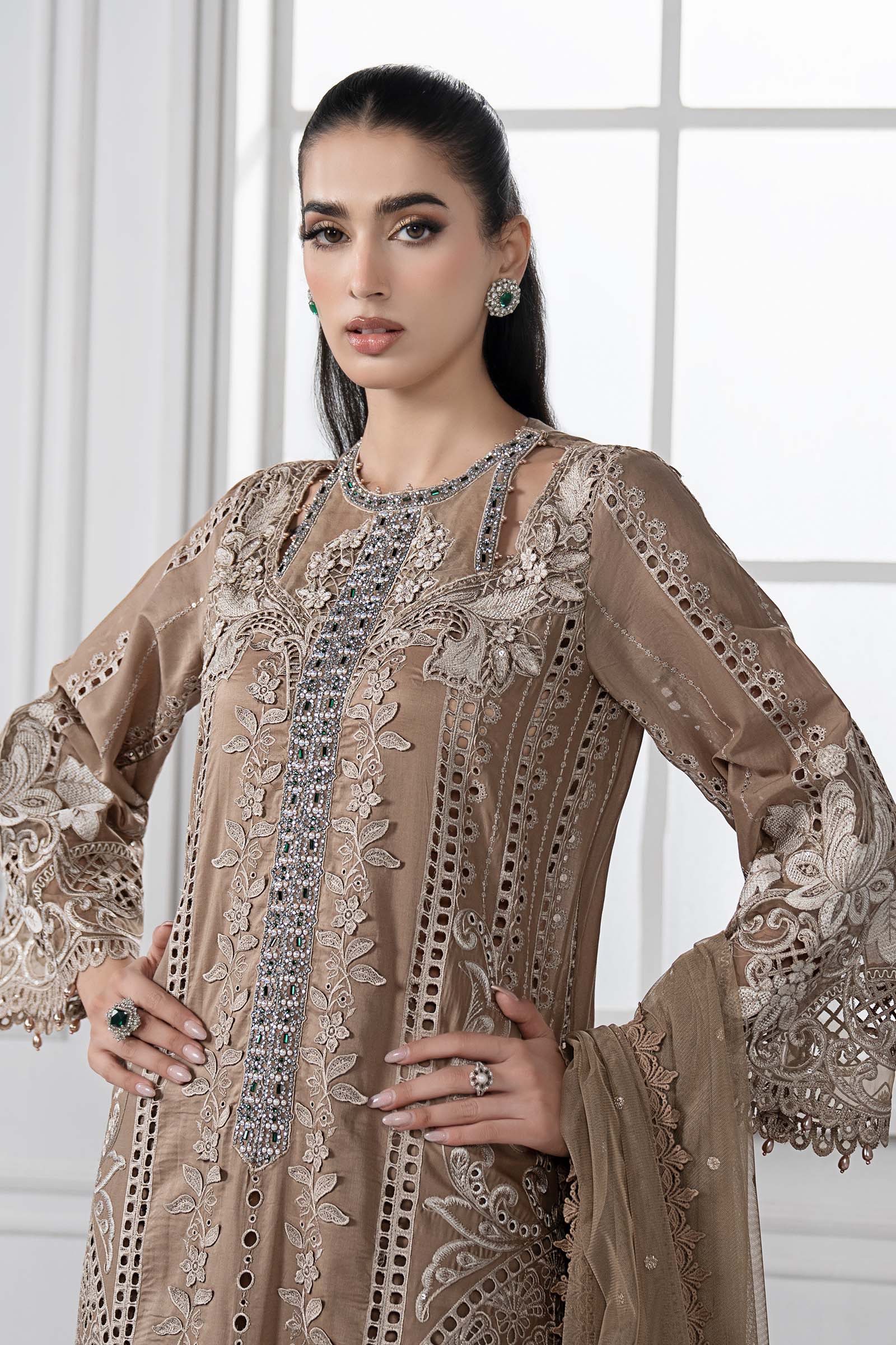 3 Piece Embroidered Lawn Suit | DS-2502-A - Image 3