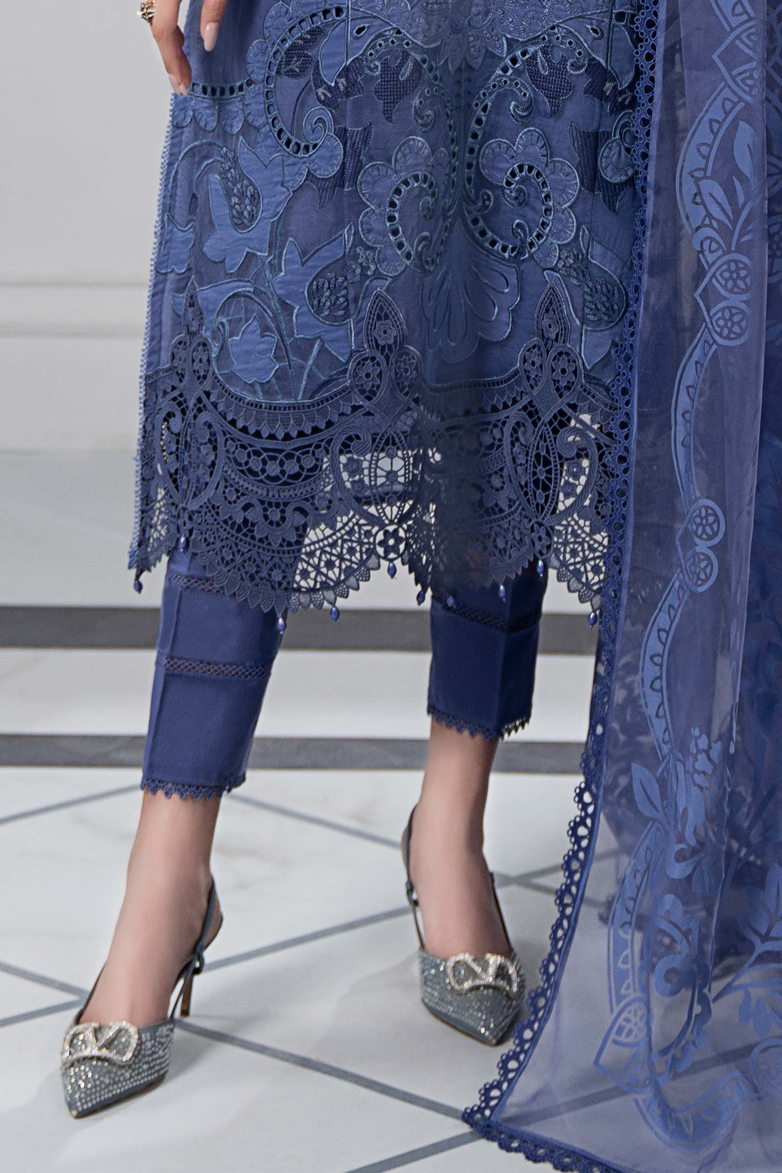 3 Piece Embroidered Organza Suit | DS-2506-B - Image 5