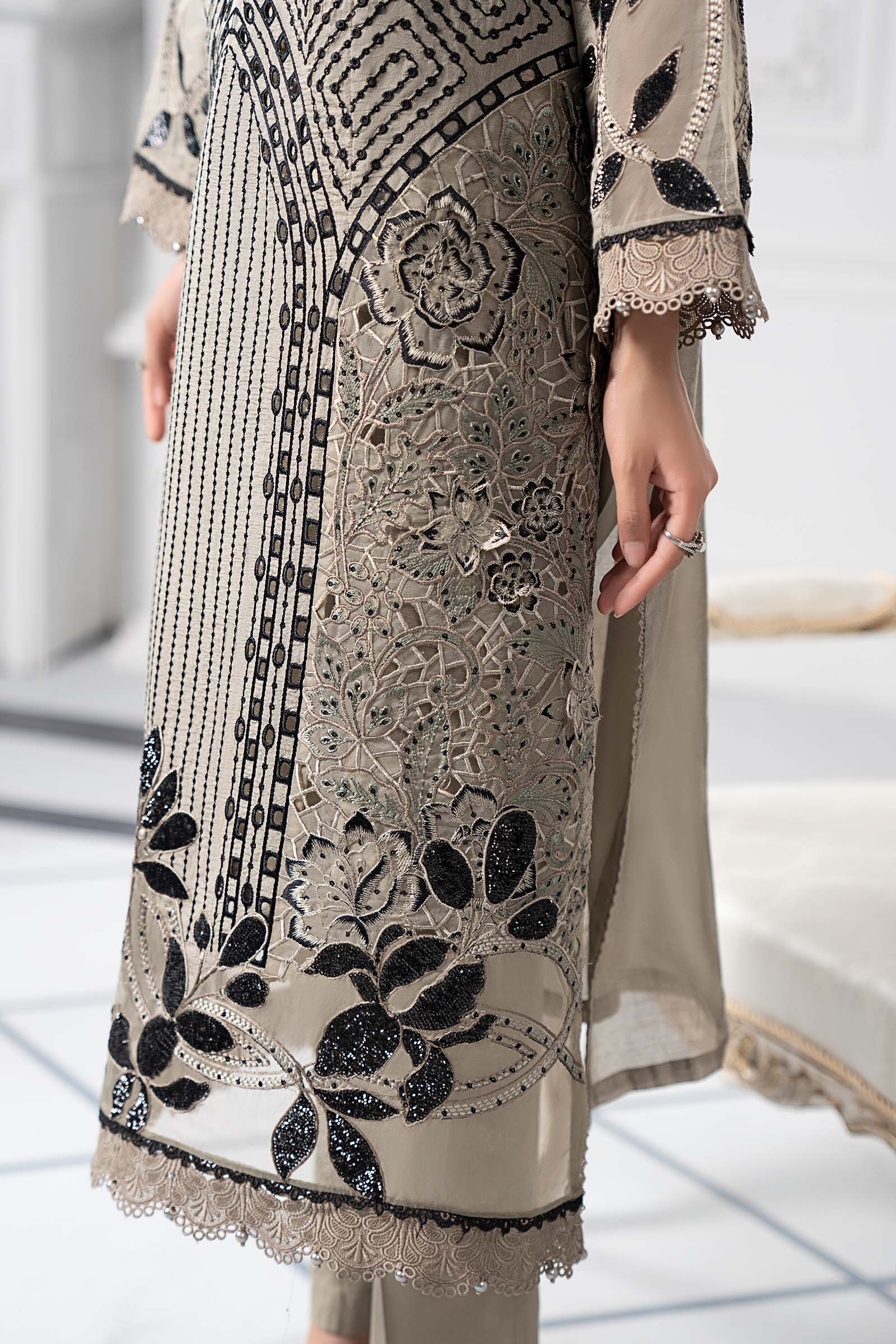 3 Piece Embroidered Paper Cotton Suit | DS-2510-B - Image 3