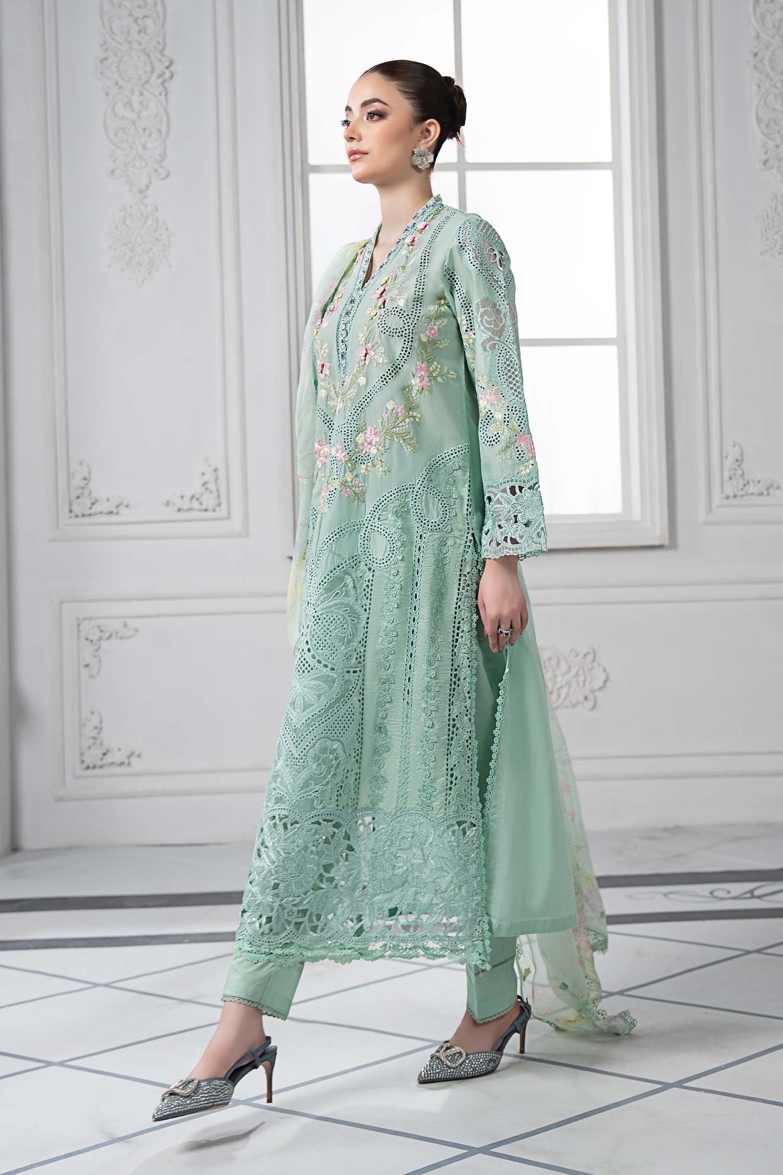 3 Piece Embroidered Lawn Suit | DS-2514-A - Image 6