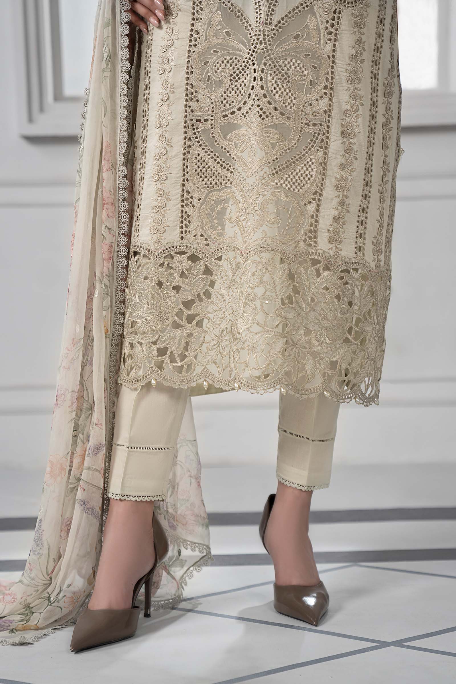 3 Piece Embroidered Lawn Suit | DS-2514-B - Image 4