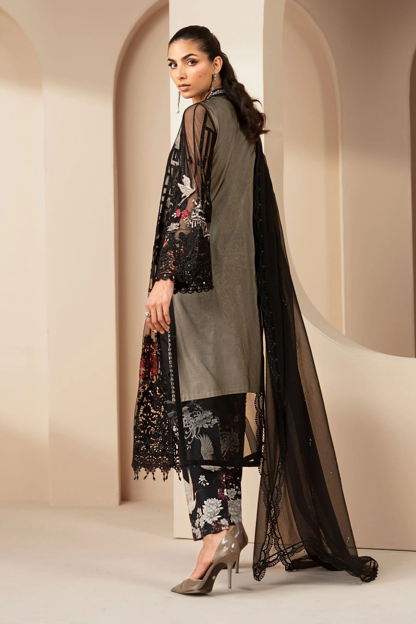 3 Piece Embroidered Net Suit - Image 4