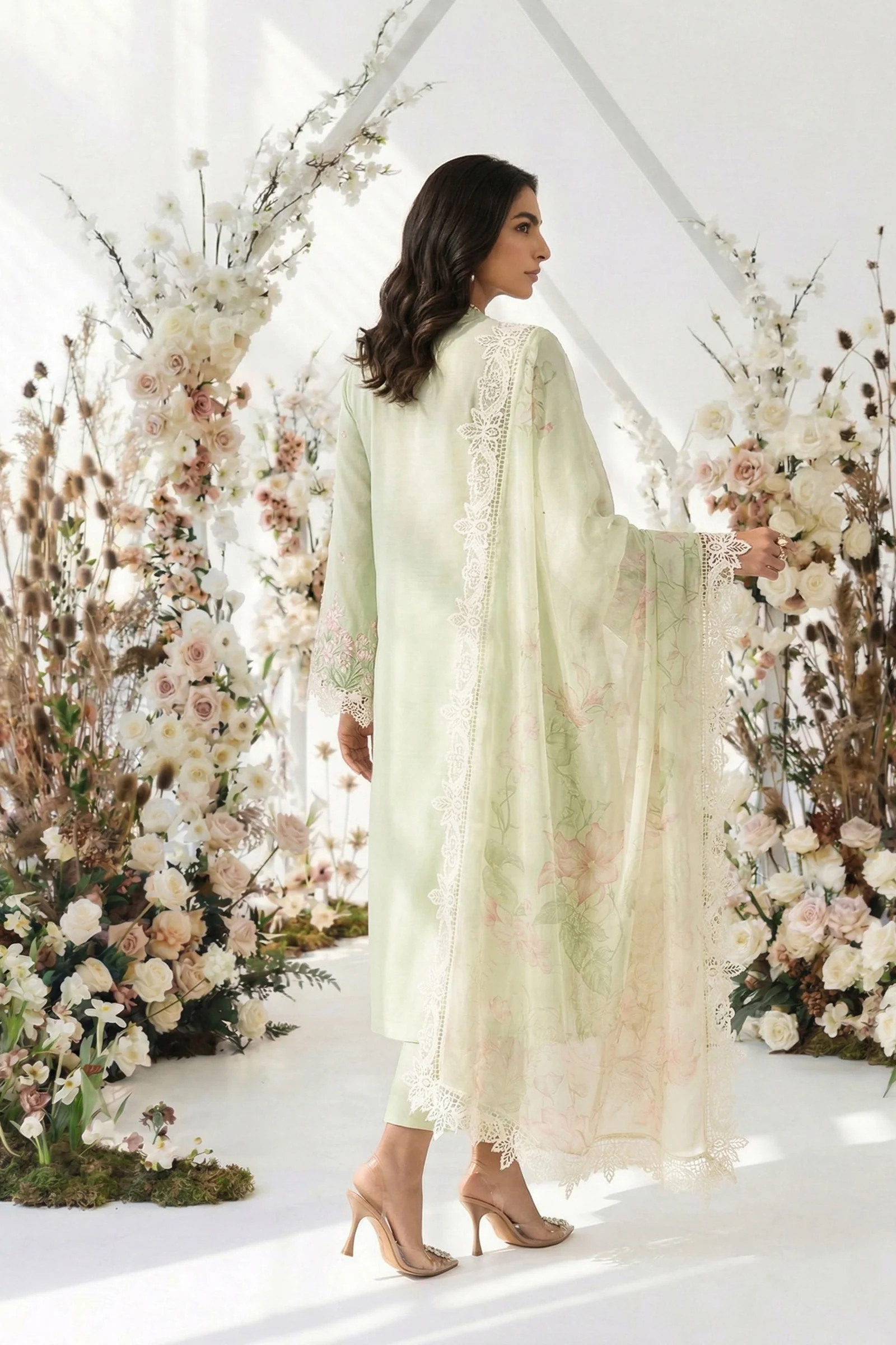 3 Piece Embroidered Lawn Suit - Image 5