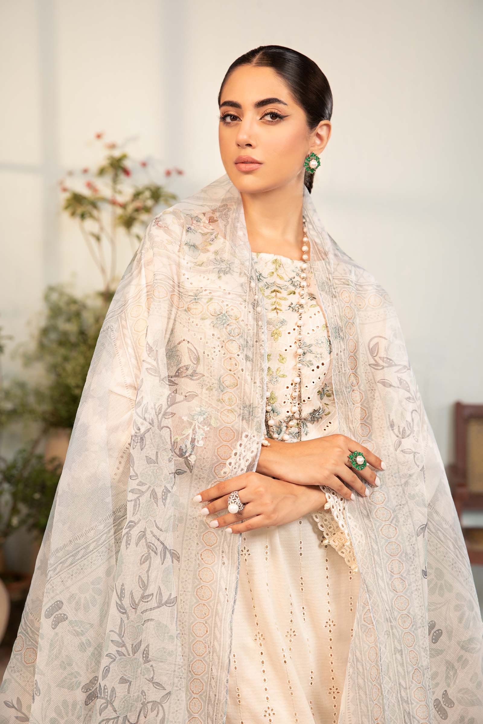 Suit White DW-EA23-91 - Image 3