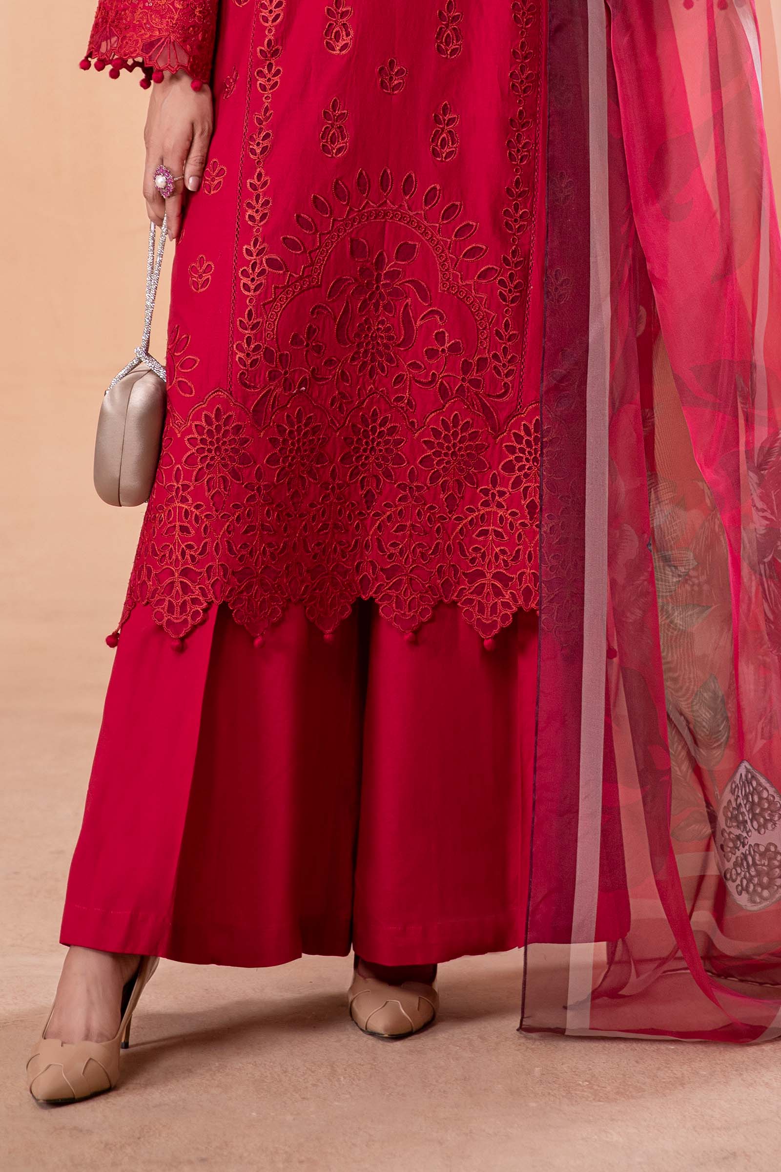 3 Piece Embroidered Lawn Suit - Image 4
