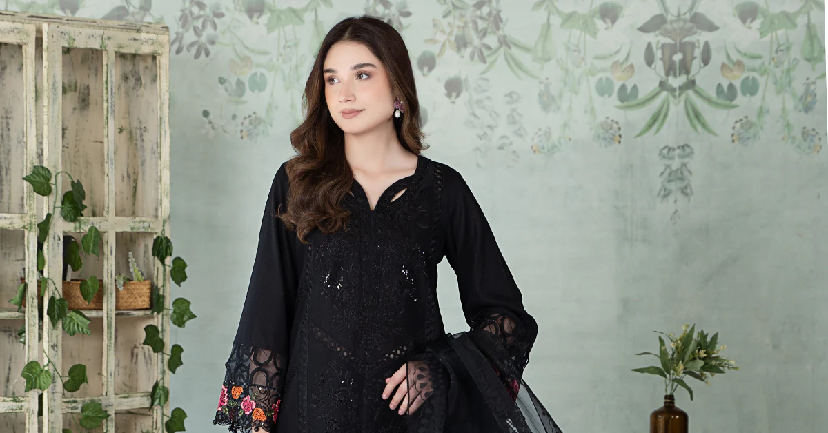 3 Piece Embroidered Dobby Lawn Suit - Image 6