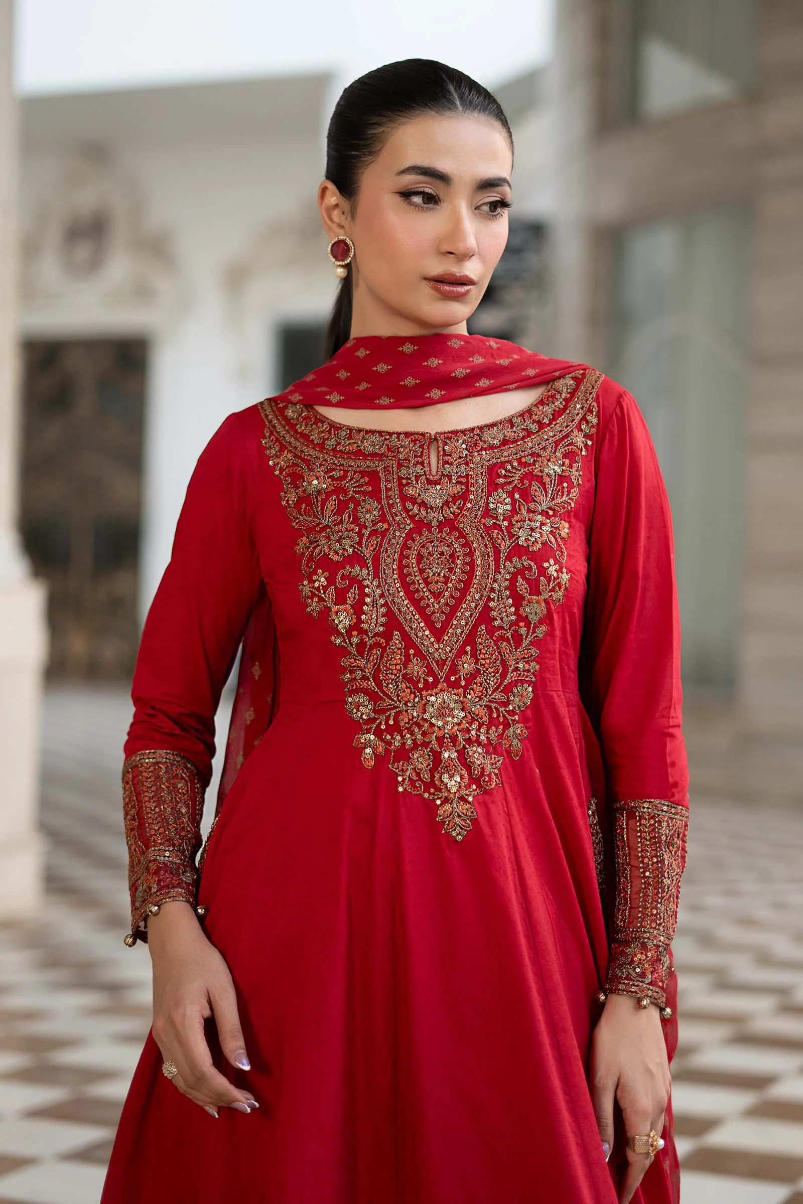 3 Piece Embroidered Dobby Lawn Suit - Image 2