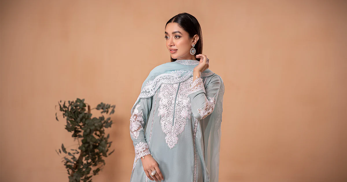 3 Piece Dyed Lawn Suit - Image 7