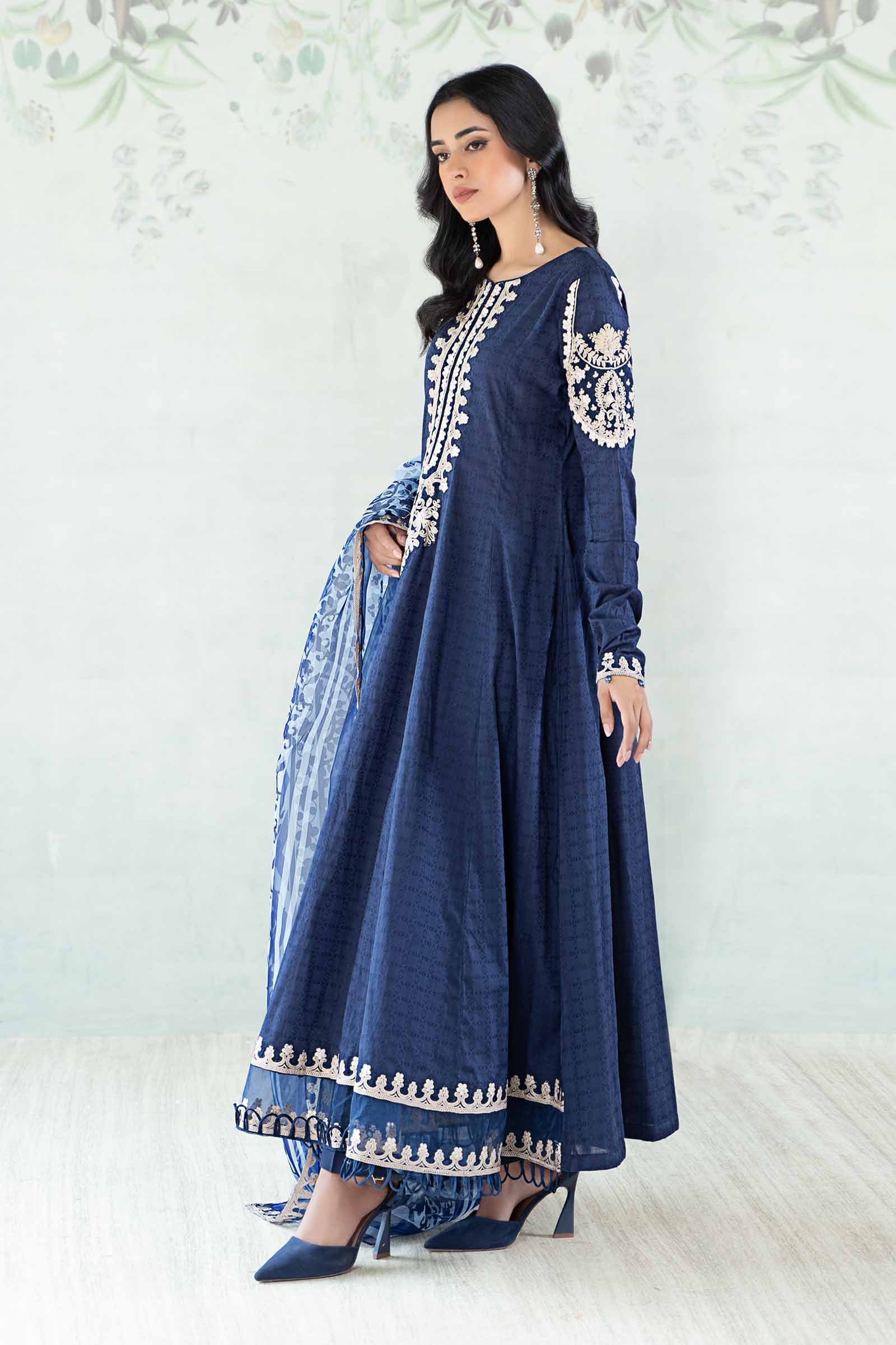 3 Piece Dyed Jacquard Lawn Suit - Image 7