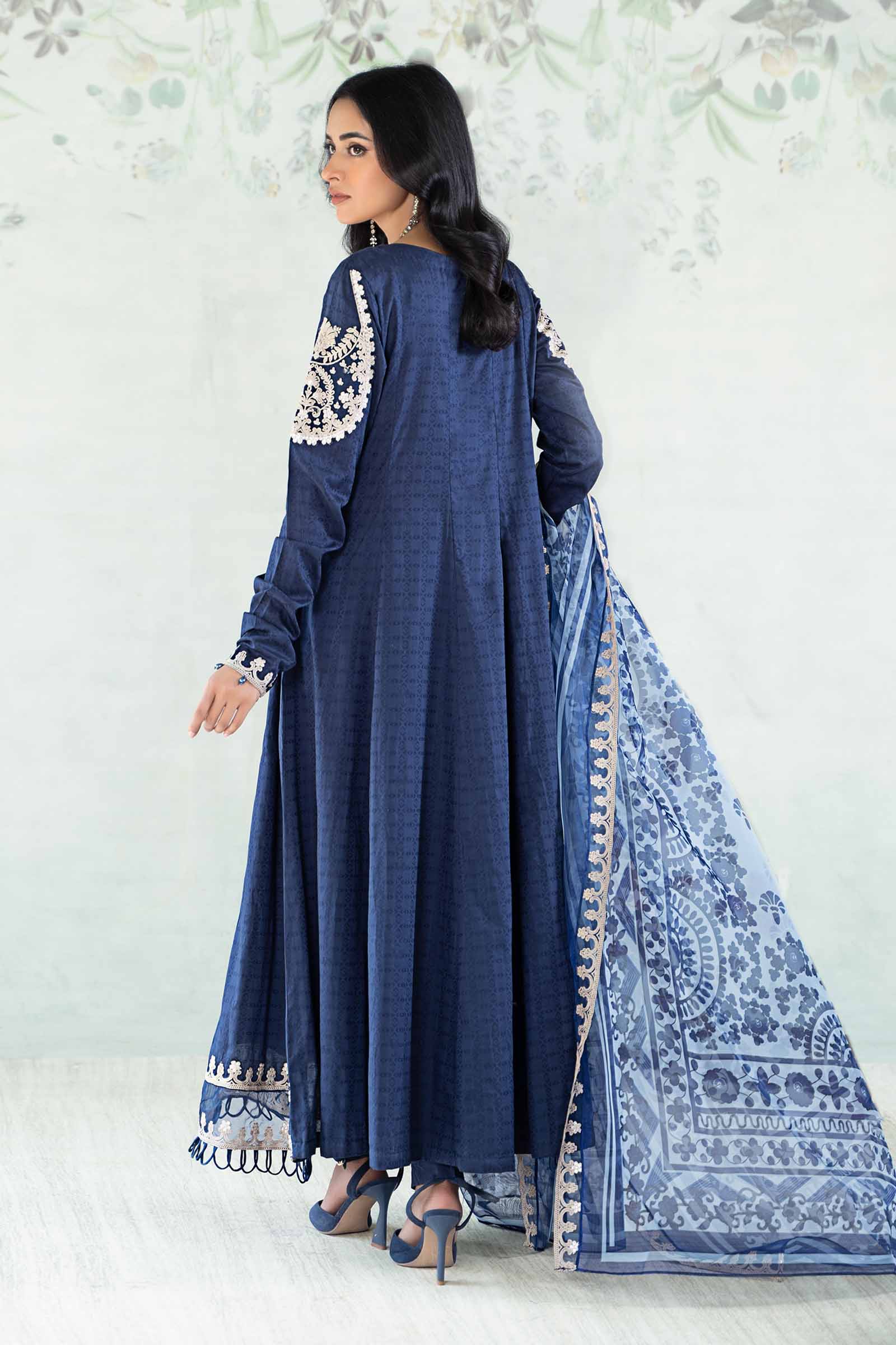 3 Piece Dyed Jacquard Lawn Suit - Image 9
