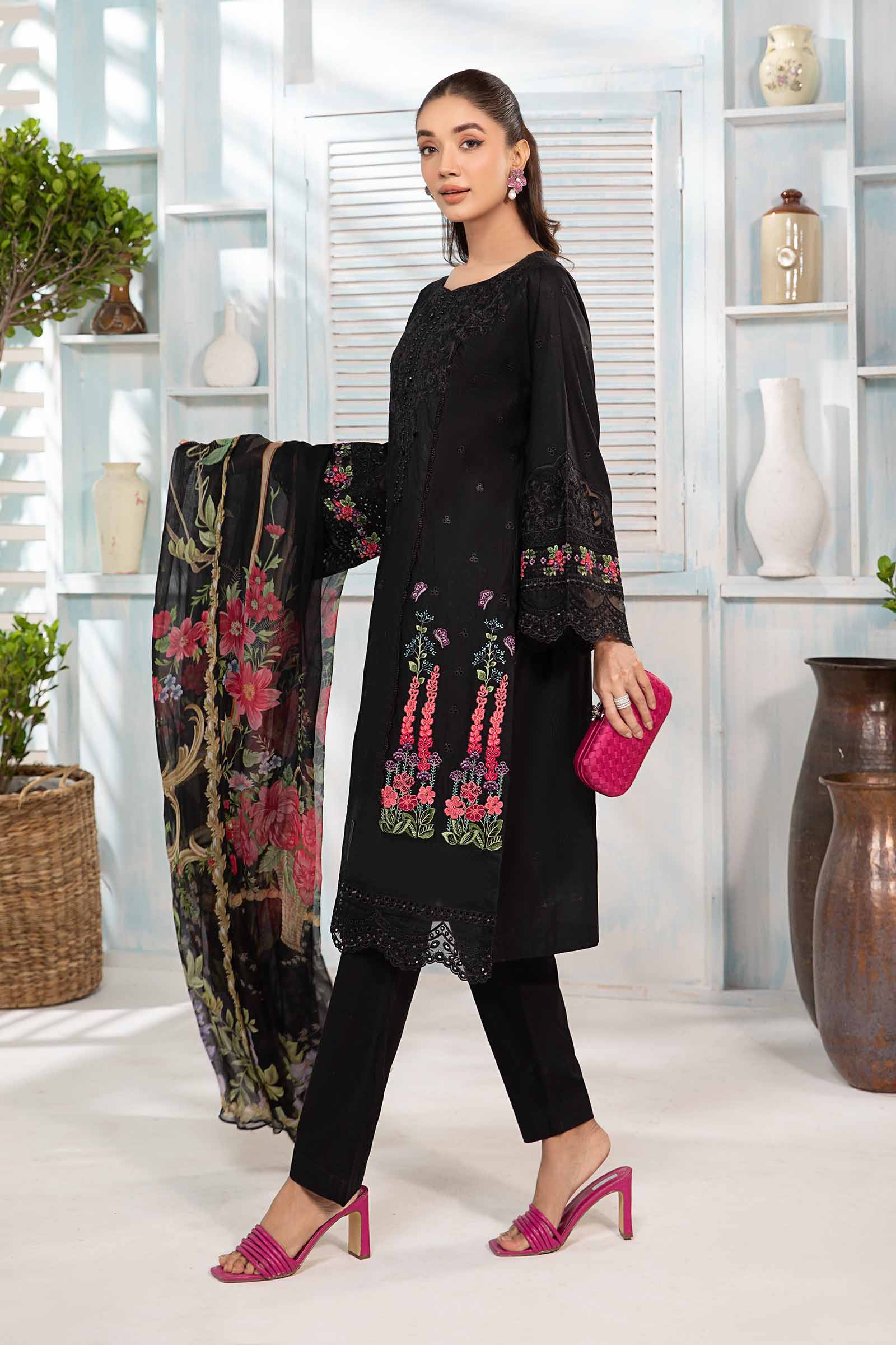 3 Piece Embroidered Lawn Suit - Image 4