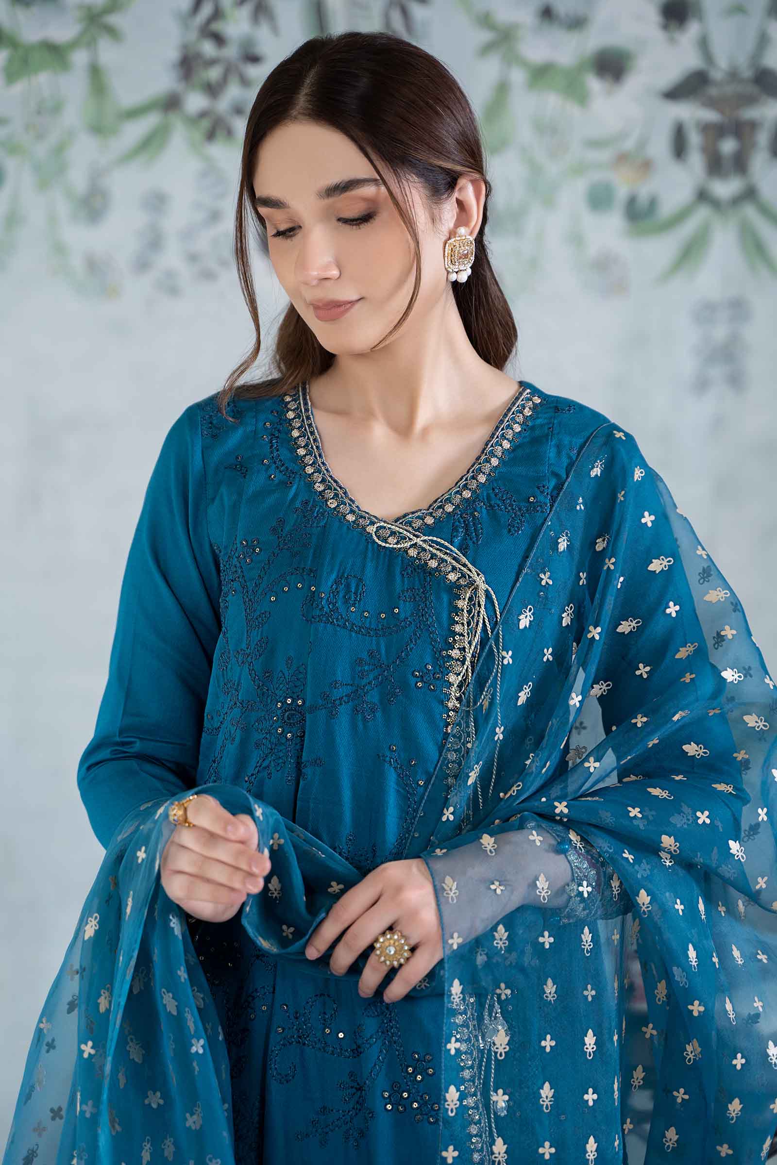 3 Piece Embroidered Net Suit - Image 3
