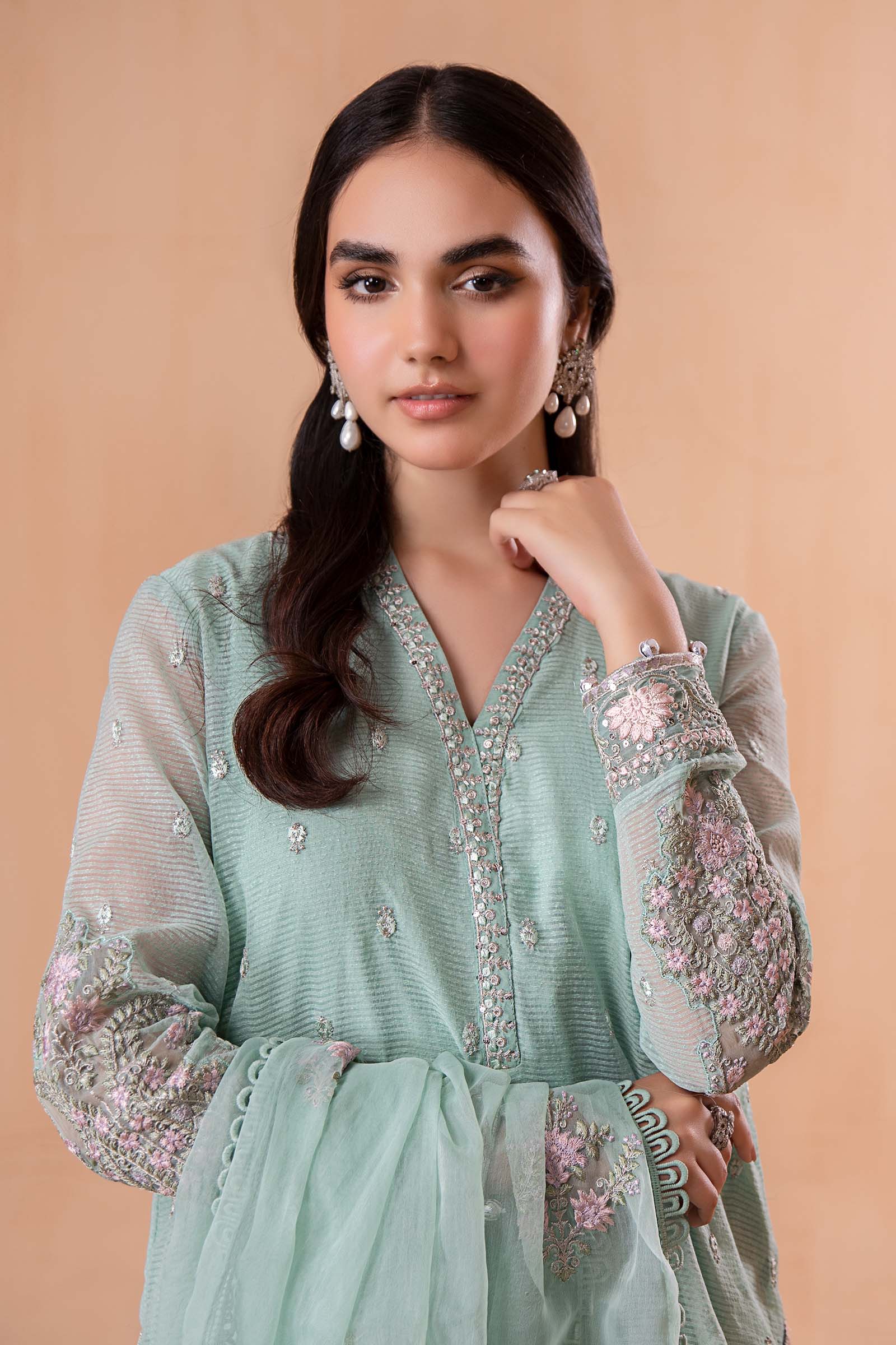 3 Piece Embroidered Cotton Karandi Suit - Image 2