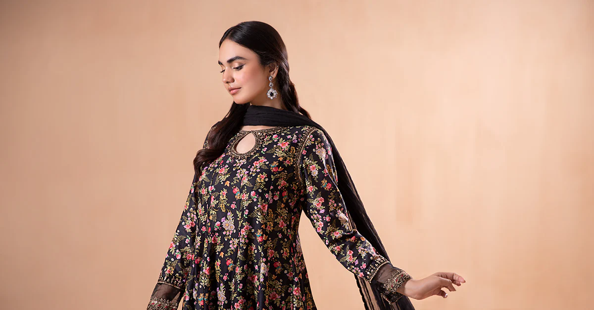 3 Piece Printed Lawn Suit - Image 9