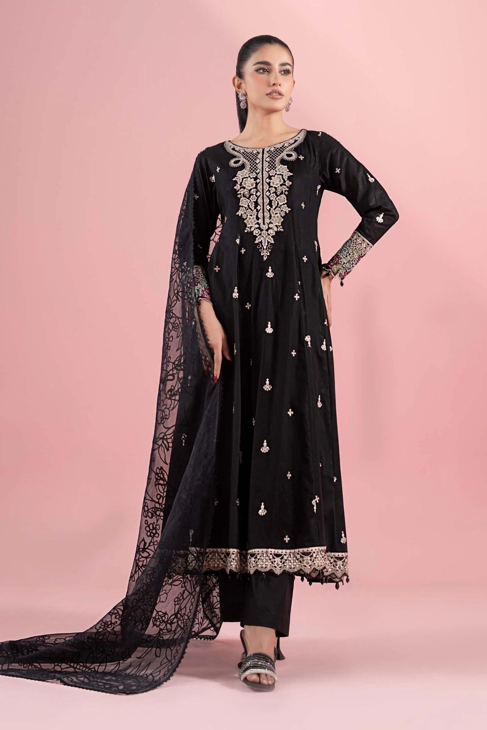 3 Piece Embroidered Lawn Suit