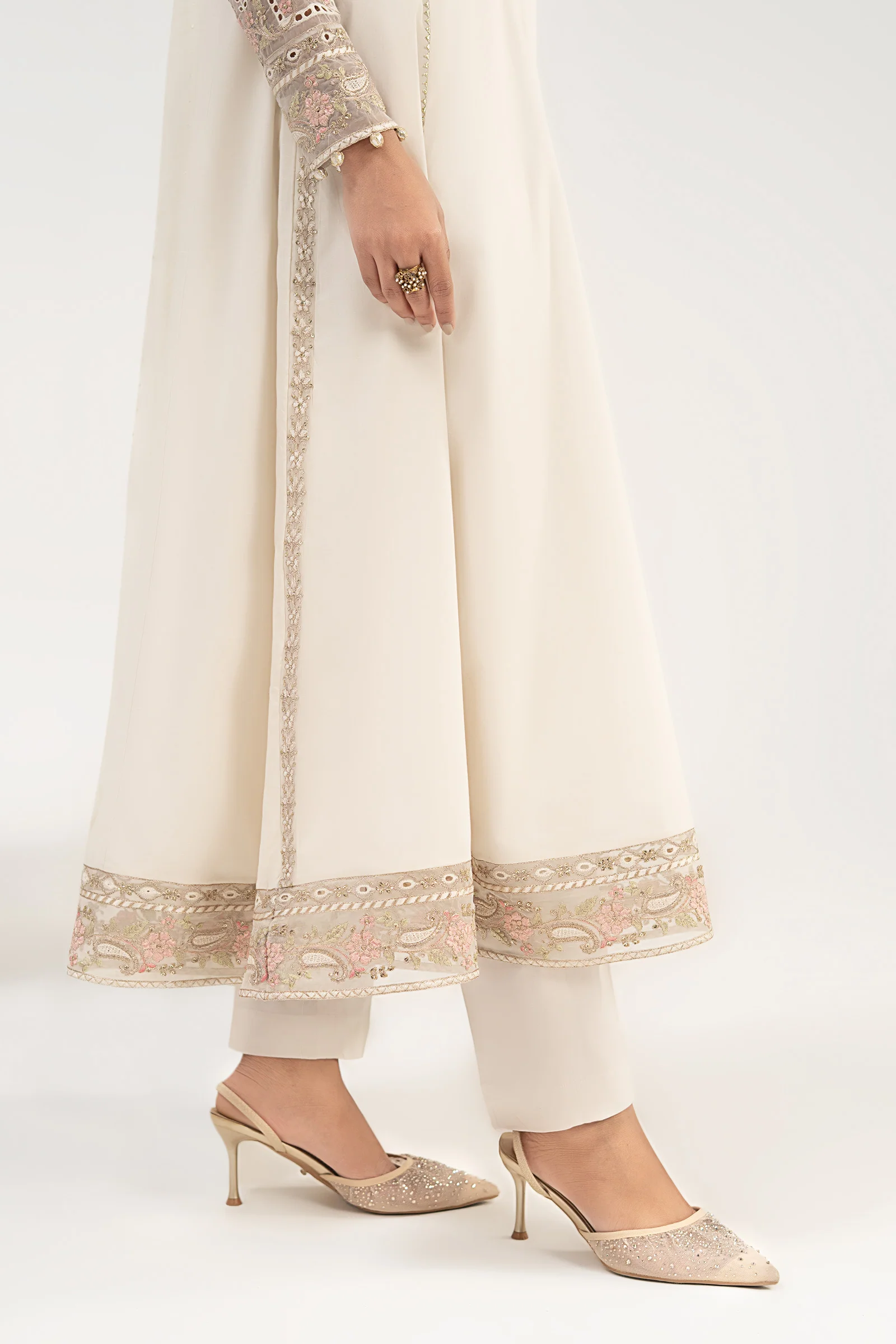 3 Piece Embroidered Dobby Lawn Suit - Image 6