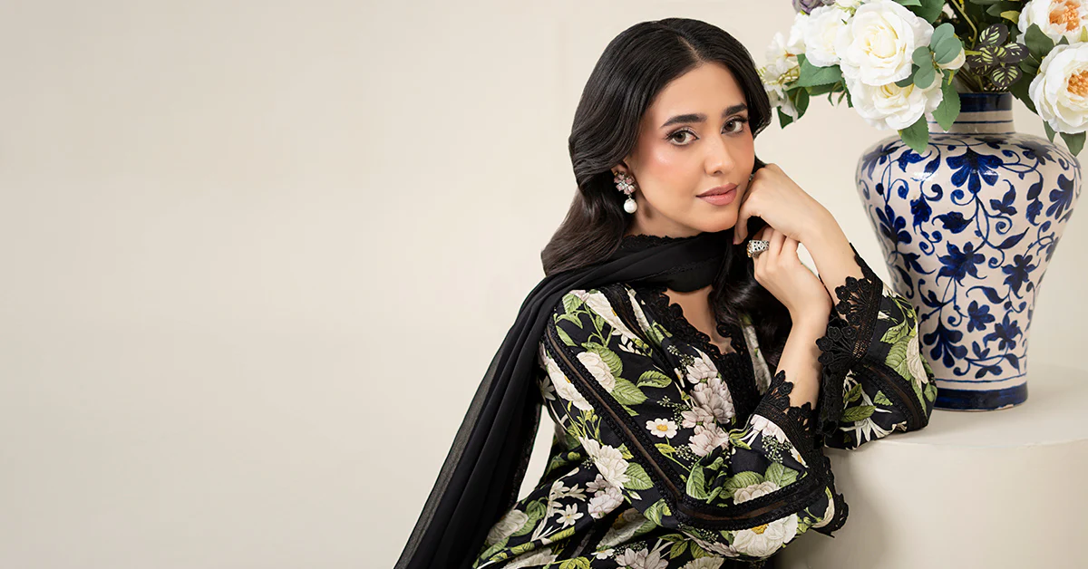 3 Piece Embroidered Raw Silk Suit - Image 8