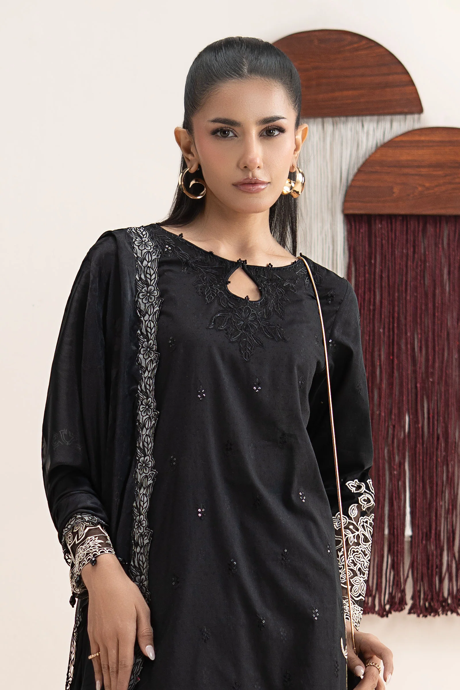 3 Piece Embroidered Dobby Lawn Suit - Image 2