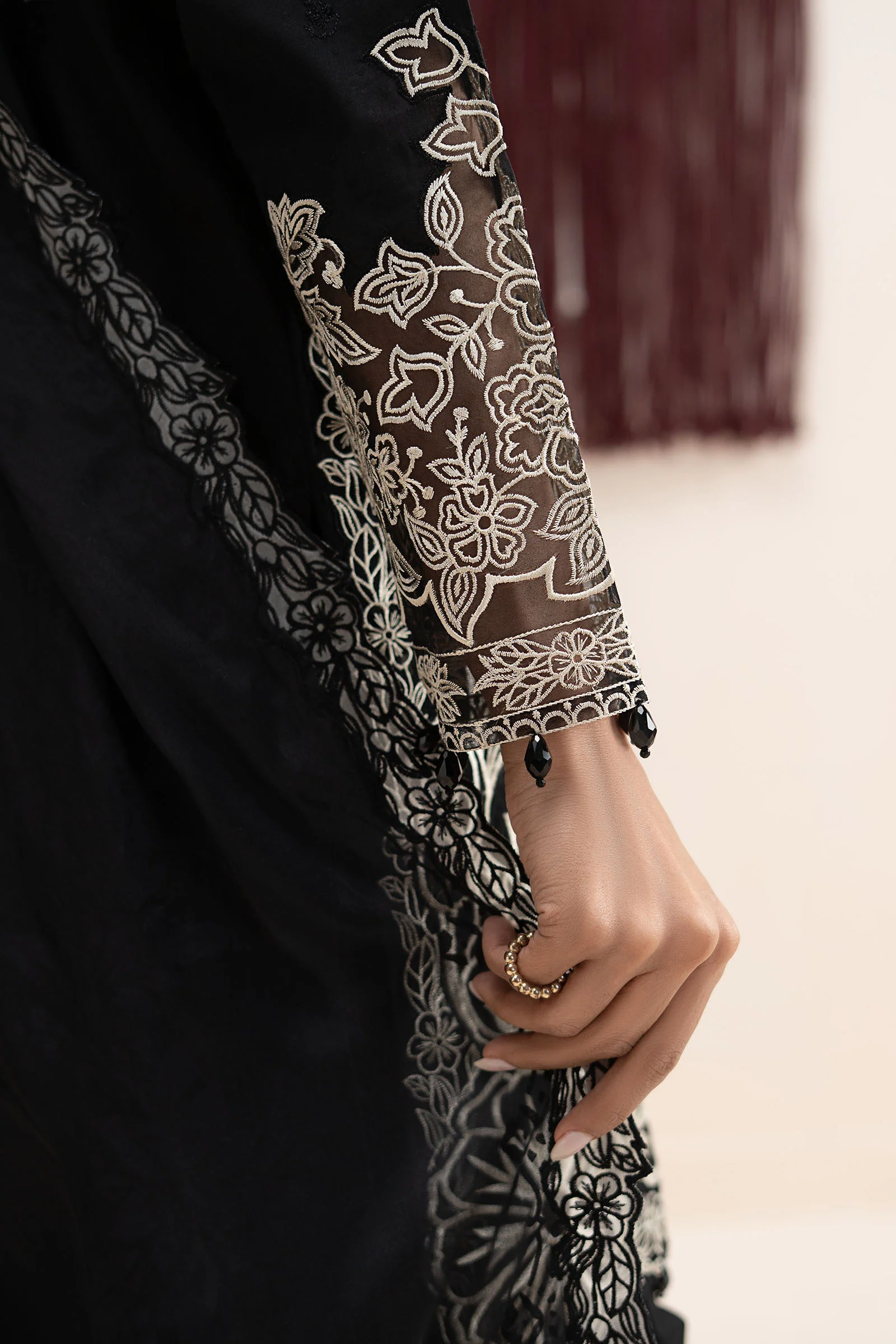 3 Piece Embroidered Dobby Lawn Suit - Image 7