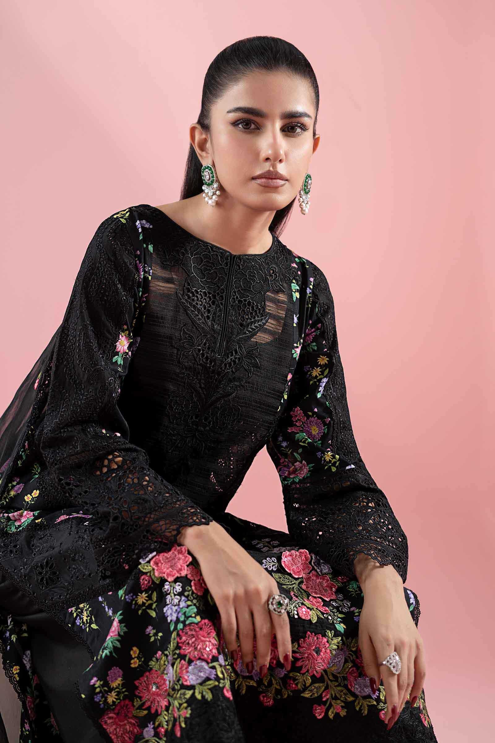 3 Piece Embroidered Lawn Suit - Image 4