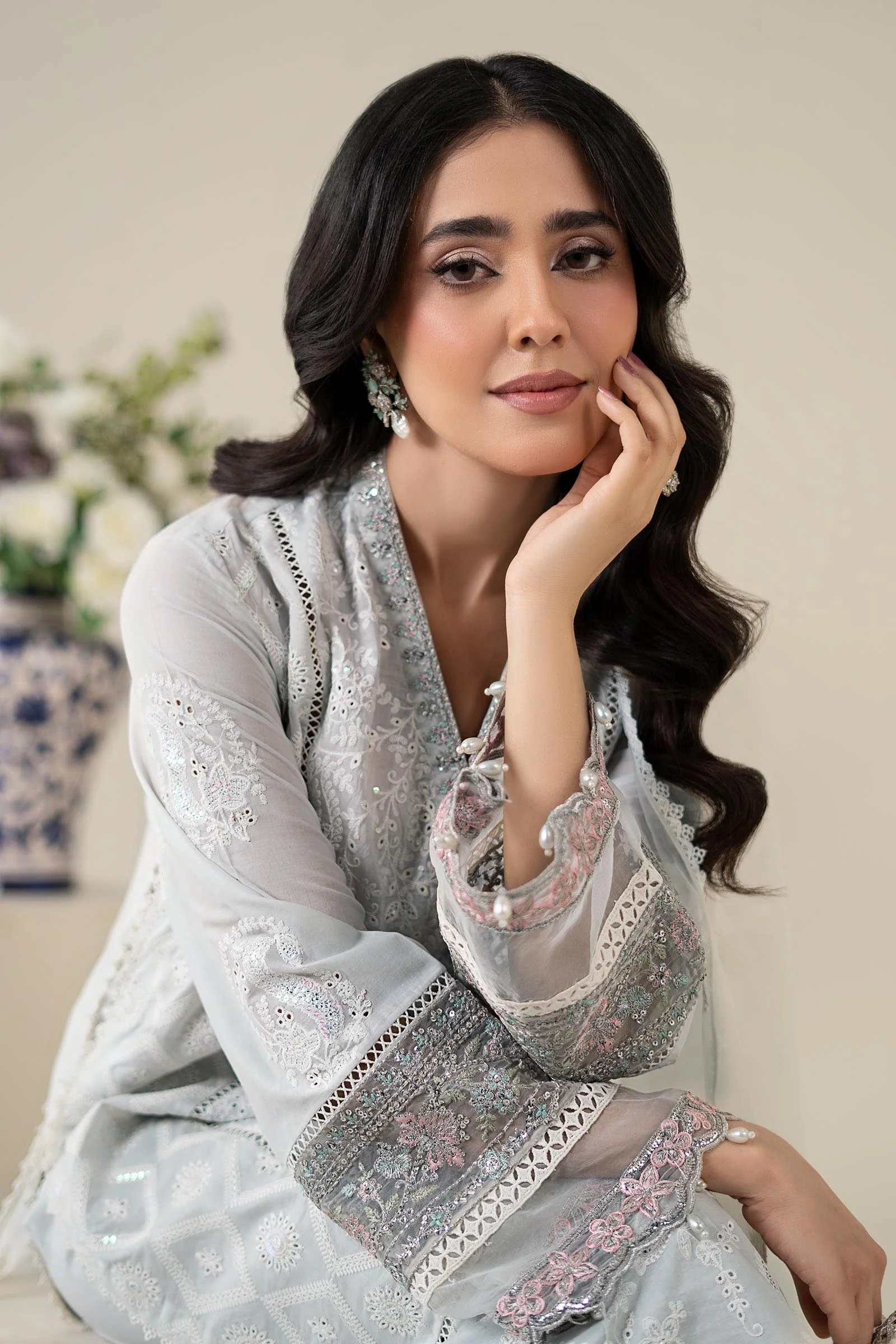 3 Piece Embroidered Lawn Suit - Image 2