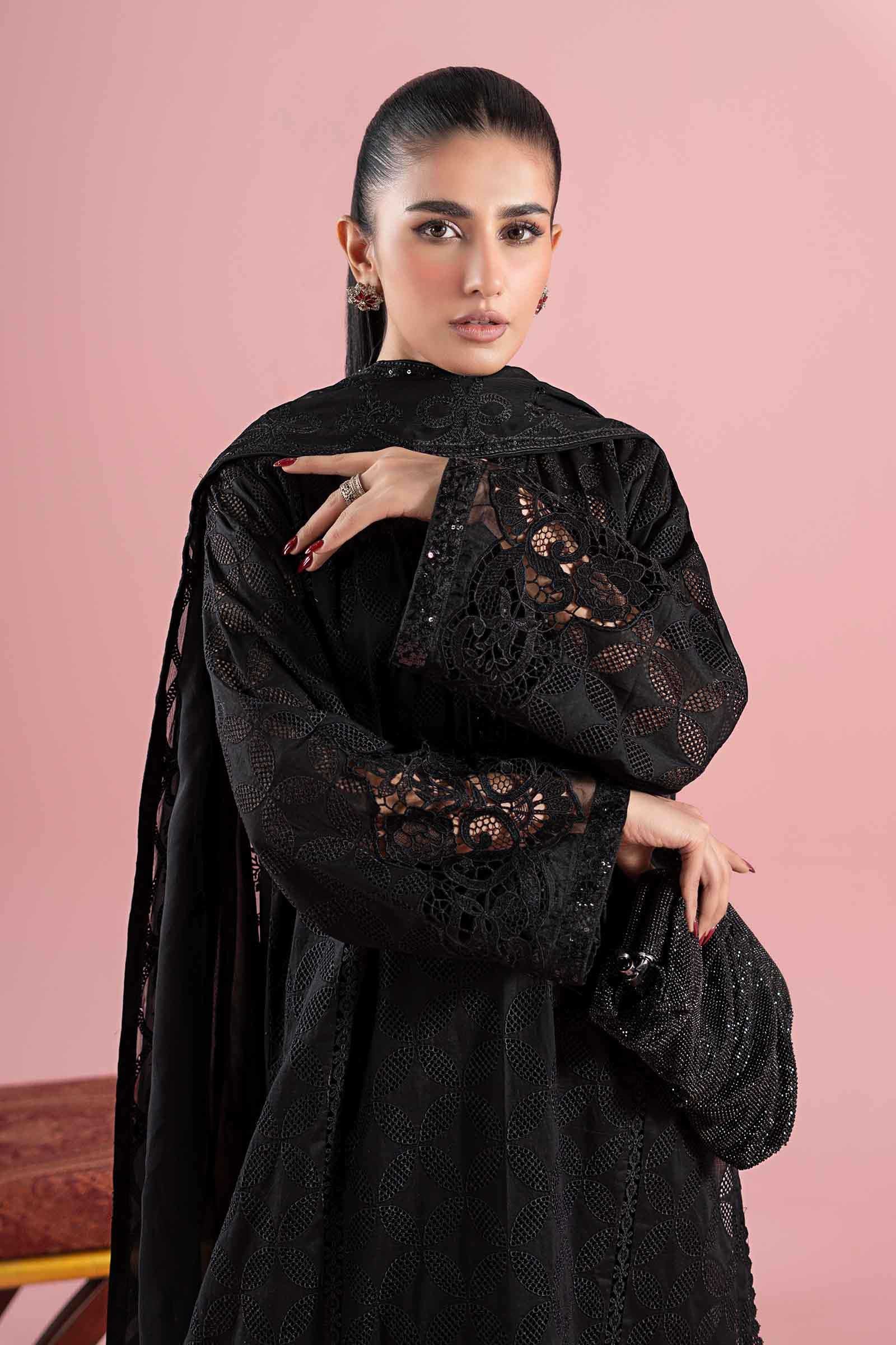 3 Piece Embroidered Lawn Suit - Image 2