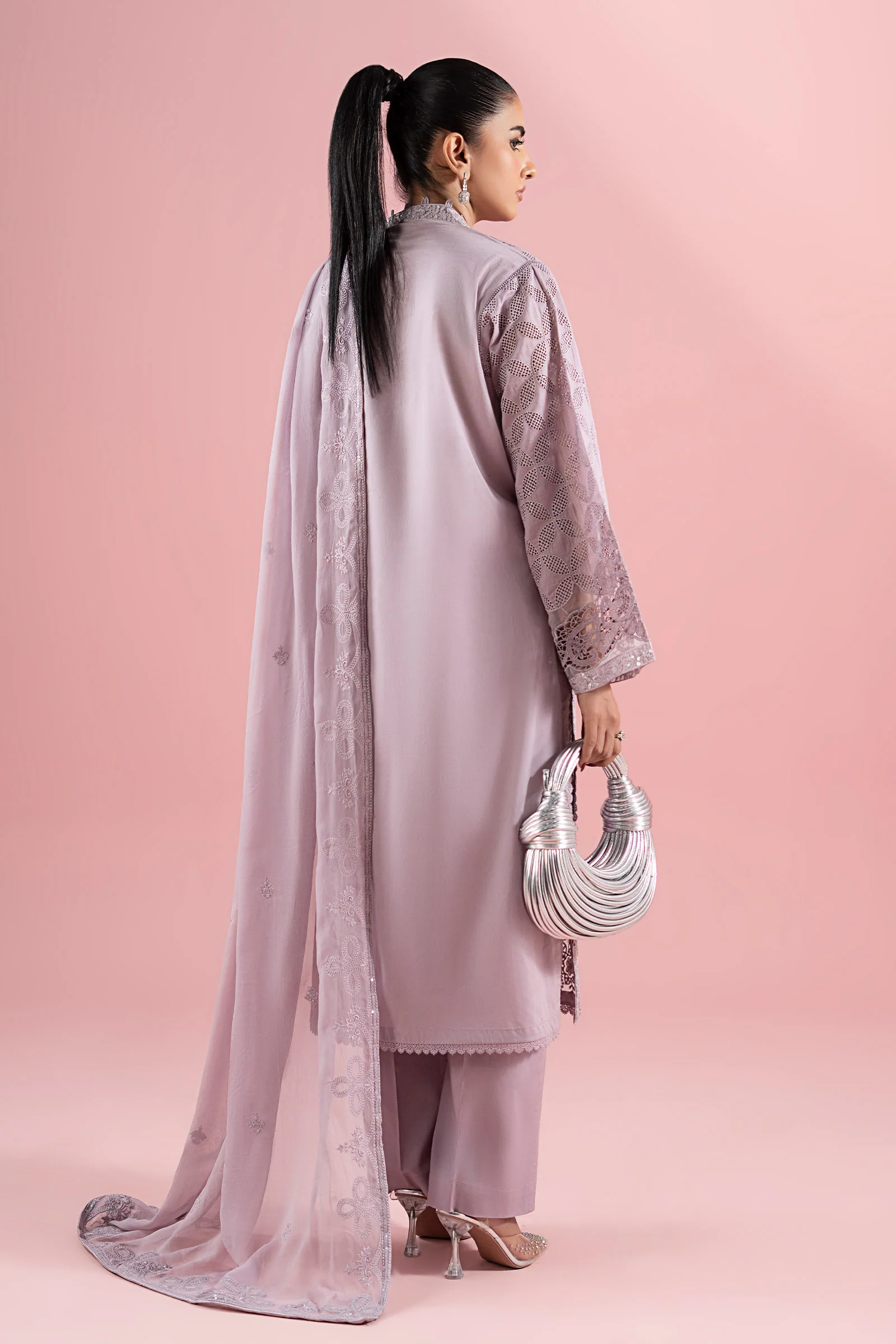 3 Piece Embroidered Lawn Suit - Image 7