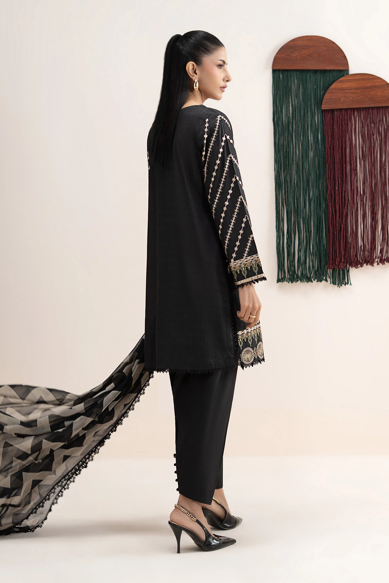 3 Piece Embroidered Dobby Lawn Suit - Image 7