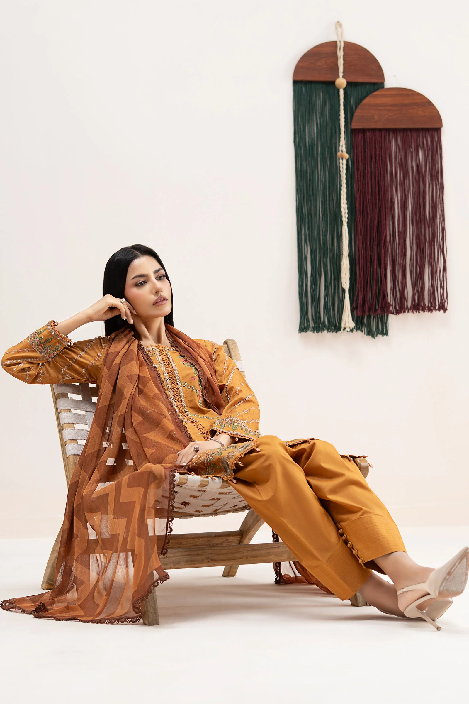 3 Piece Embroidered Dobby Lawn Suit - Image 3