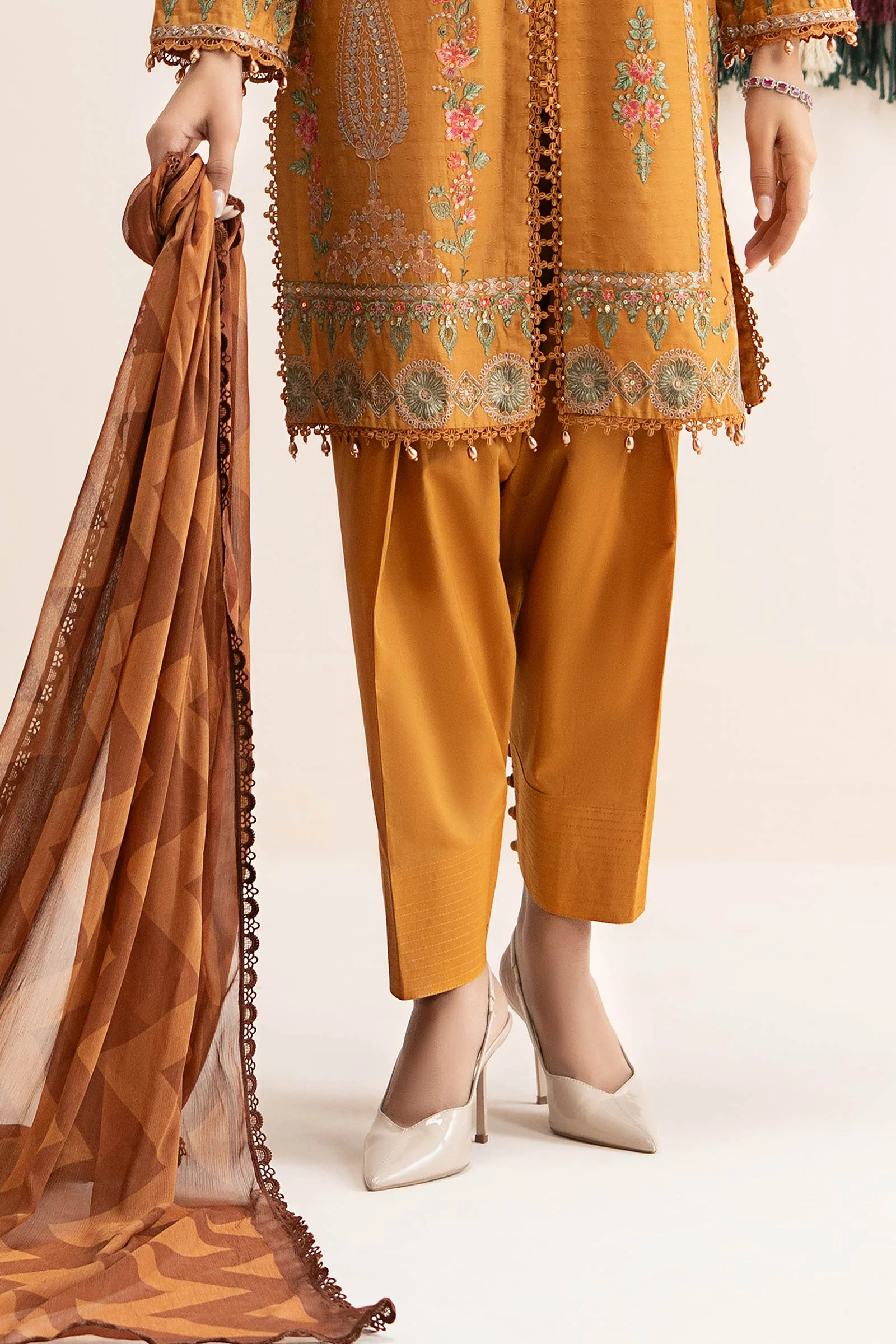 3 Piece Embroidered Dobby Lawn Suit - Image 5