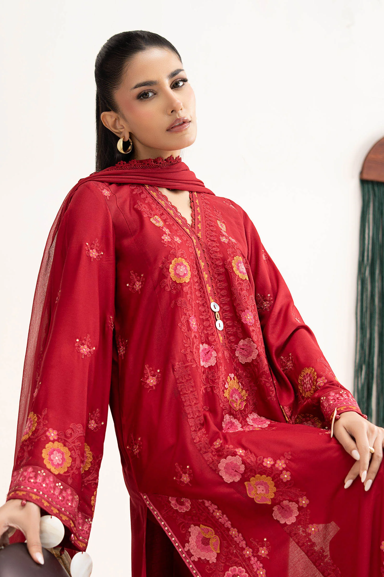 3 Piece Embroidered Arabic Lawn Suit - Image 2