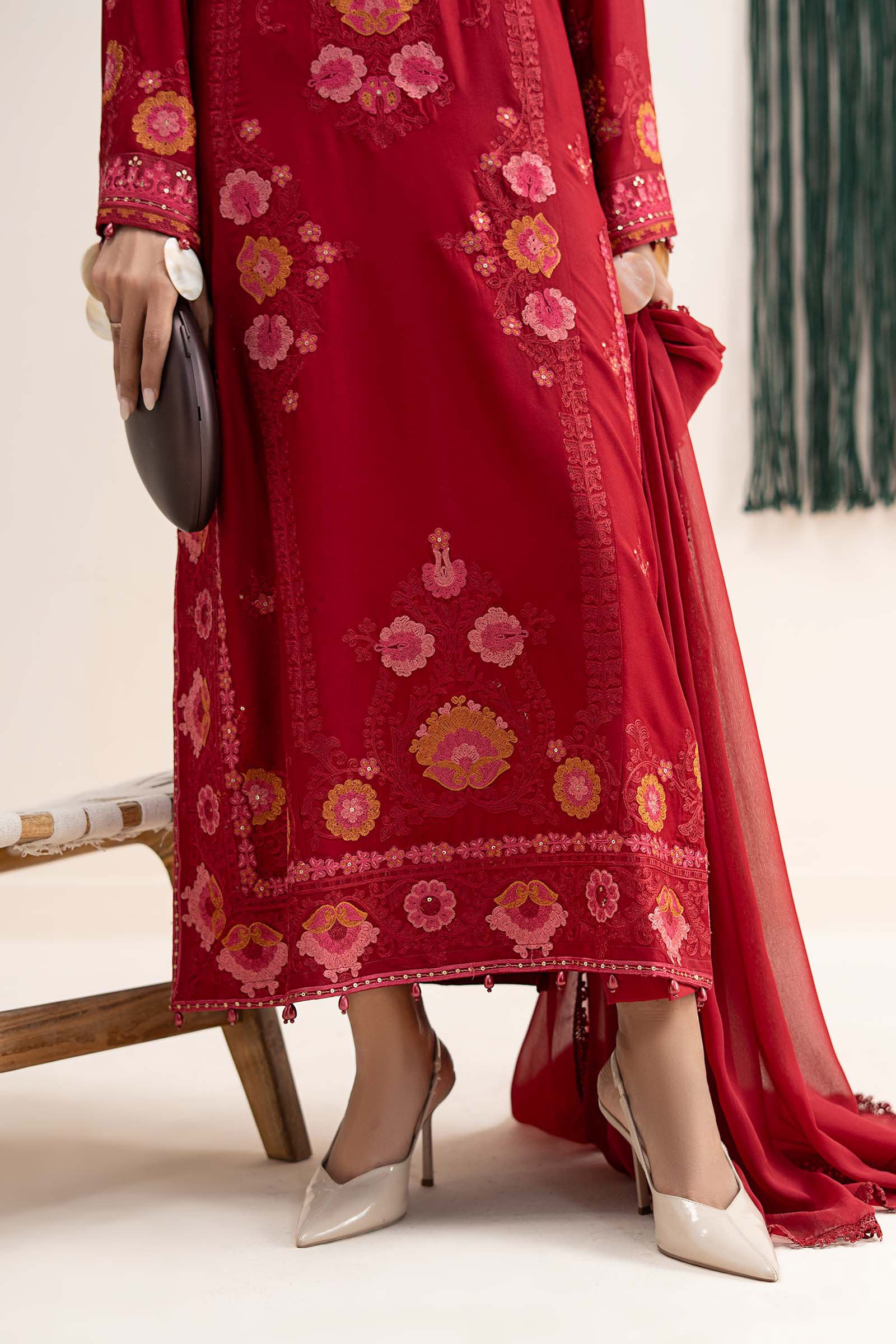 3 Piece Embroidered Arabic Lawn Suit - Image 7