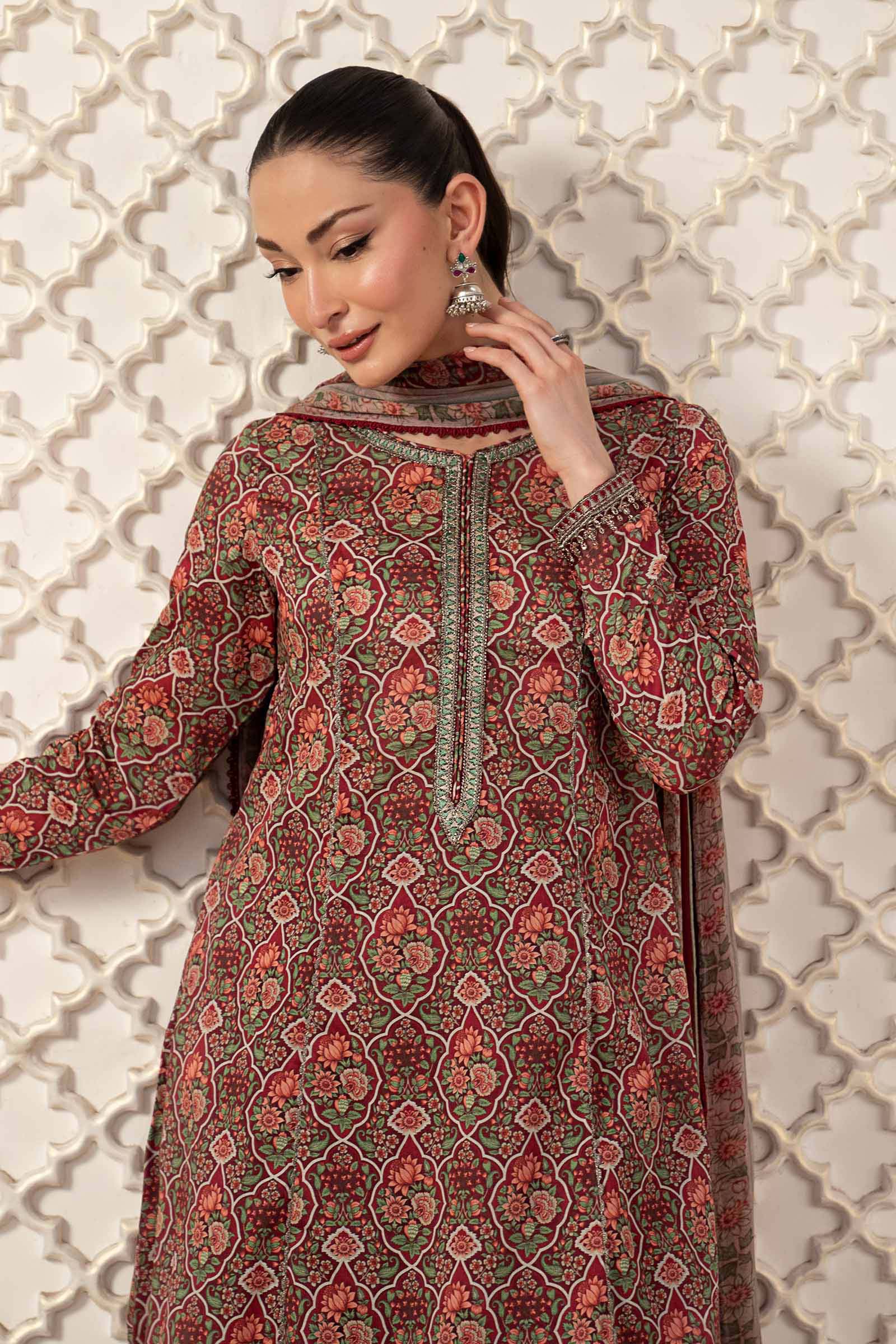 3 Piece Embroidered Lawn Suit - Image 2