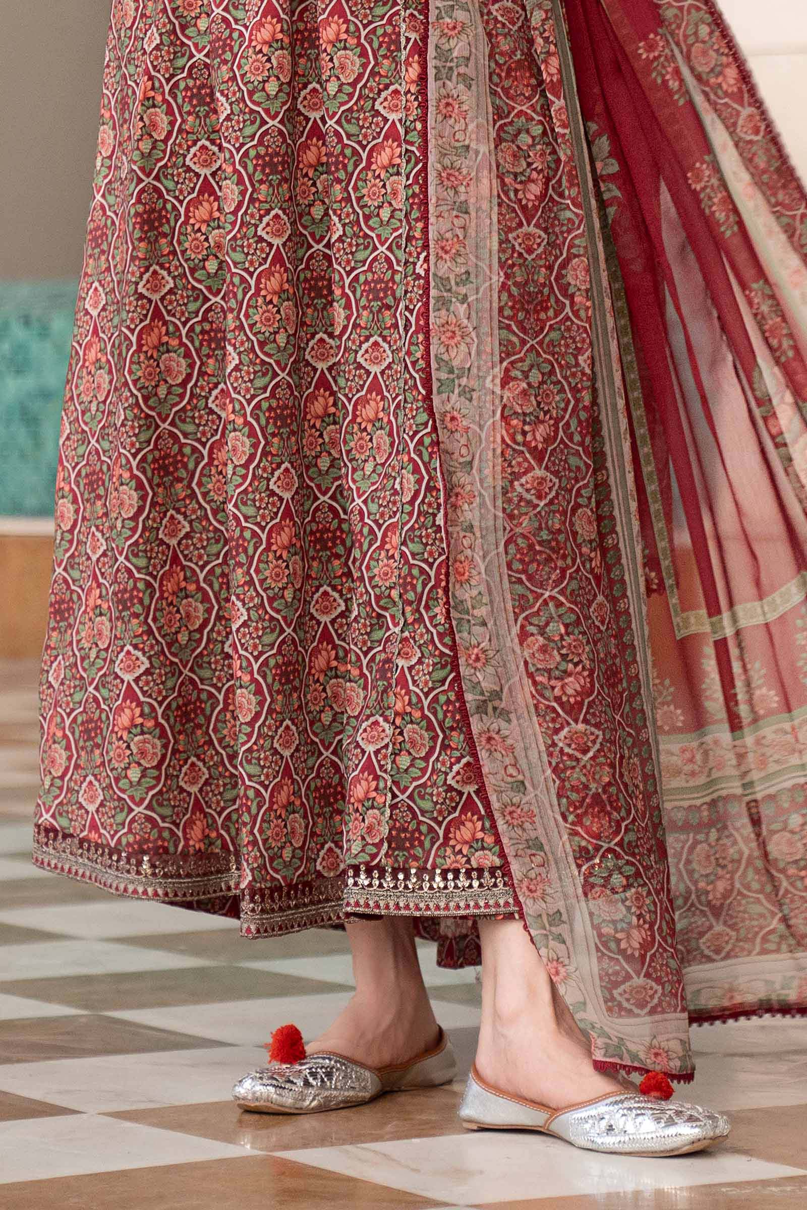 3 Piece Embroidered Lawn Suit - Image 5