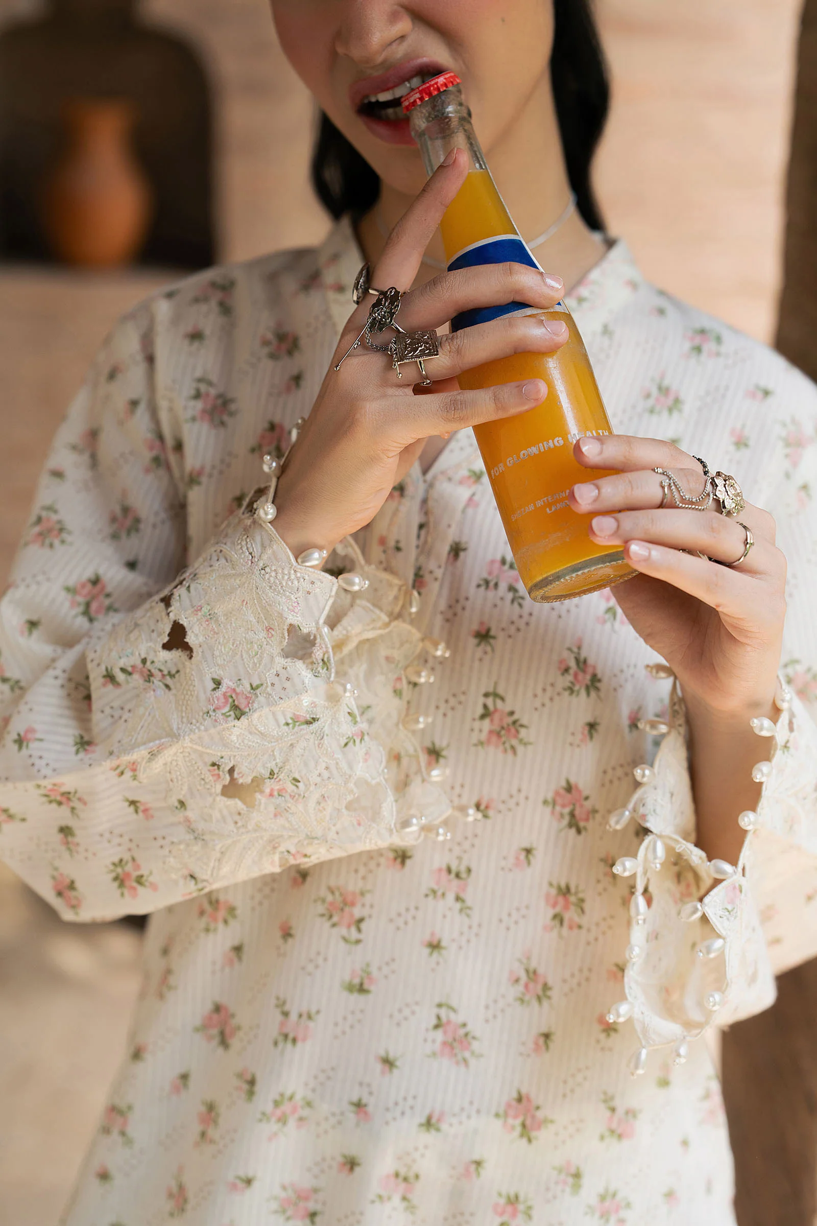 2 Piece Embroidered Lawn Suit - Image 4