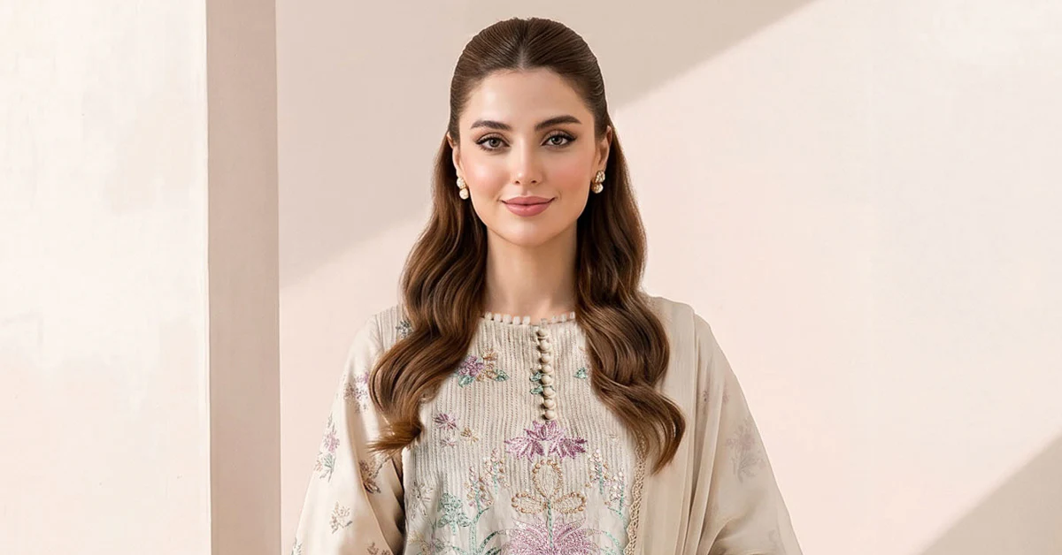 3 Piece Embroidered Dobby Jacquard Suit - Image 4