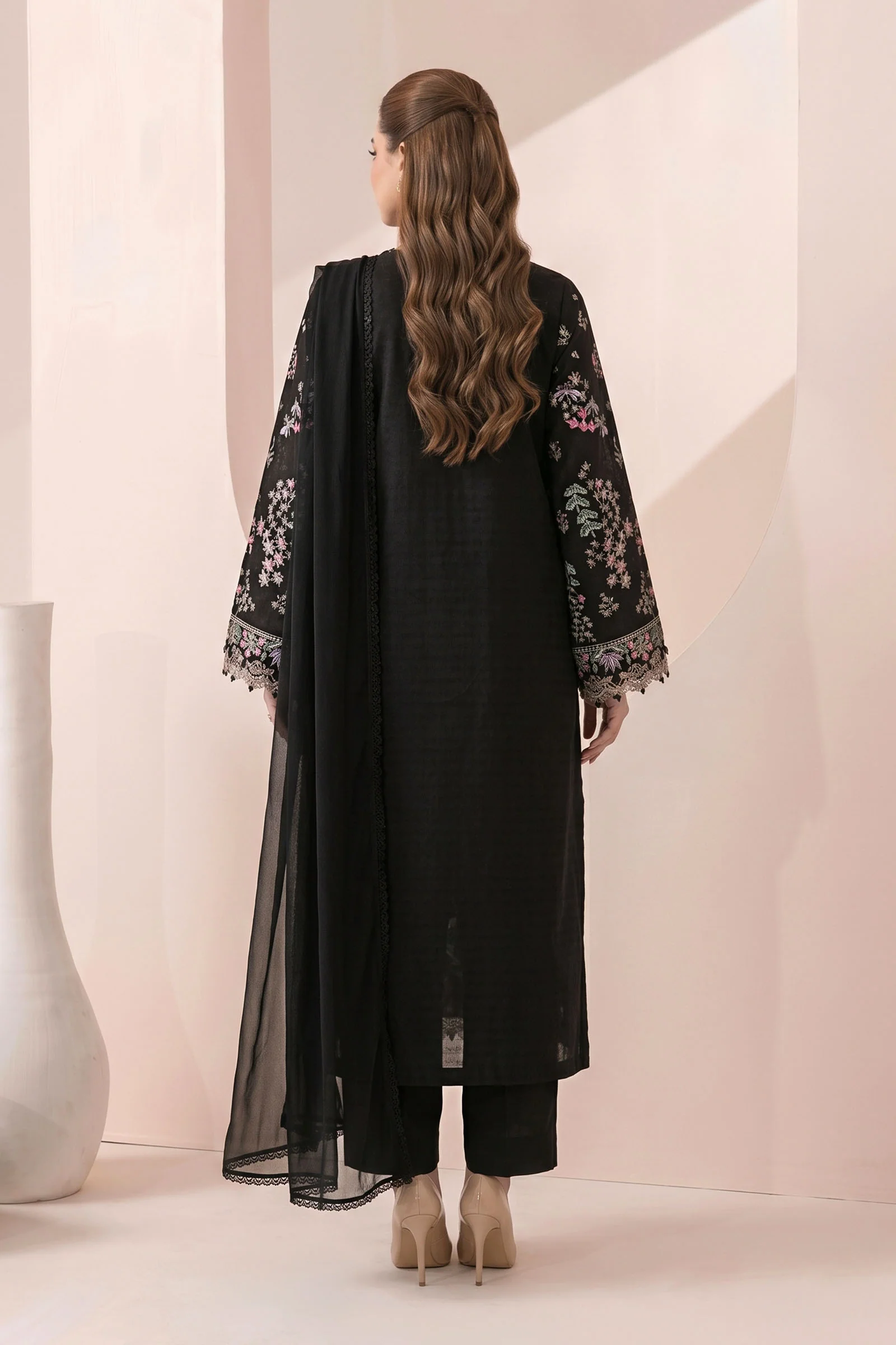3 Piece Embroidered Dobby Jacquard Suit - Image 4