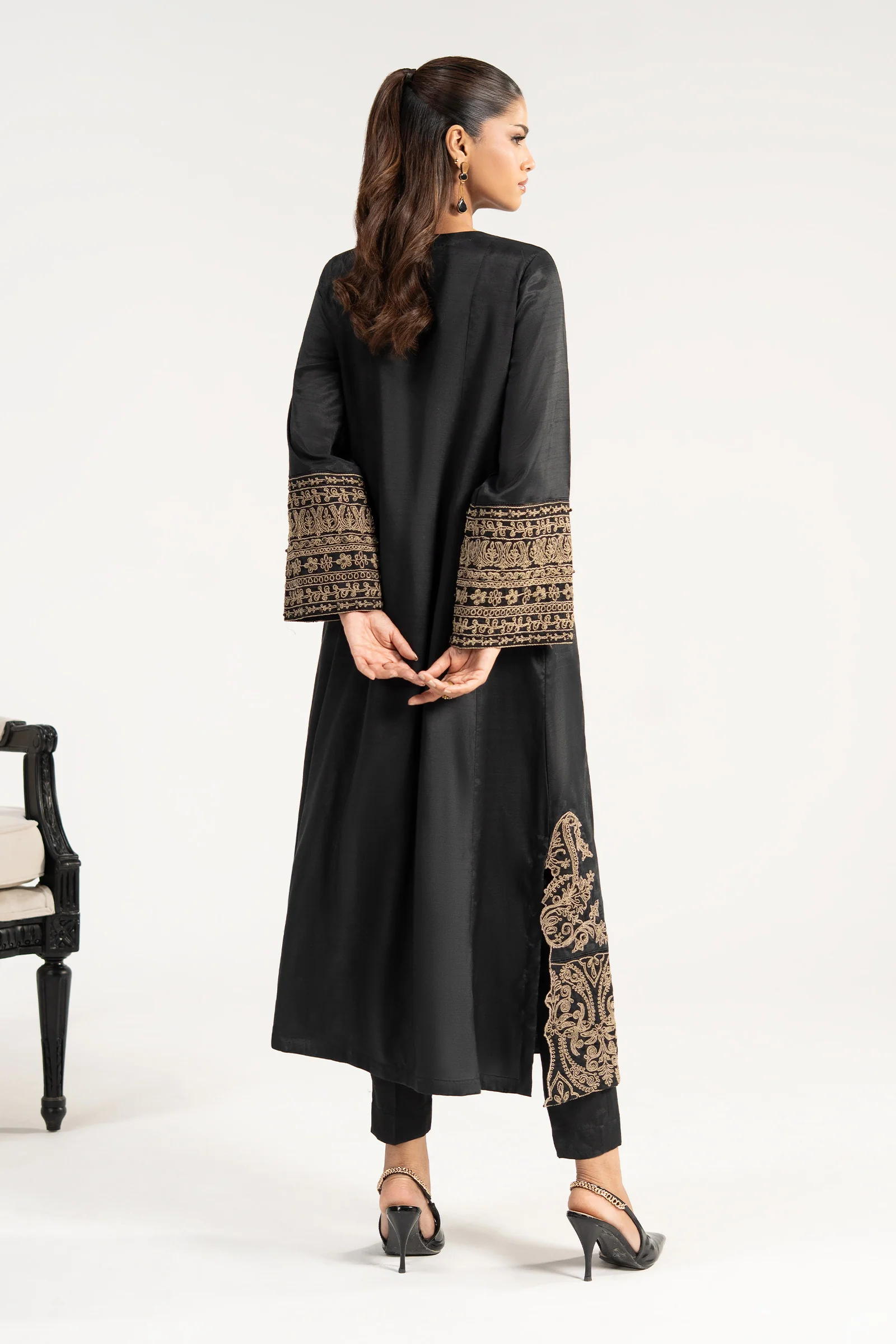 2 Piece Embroidered Raw Silk Suit - Image 10