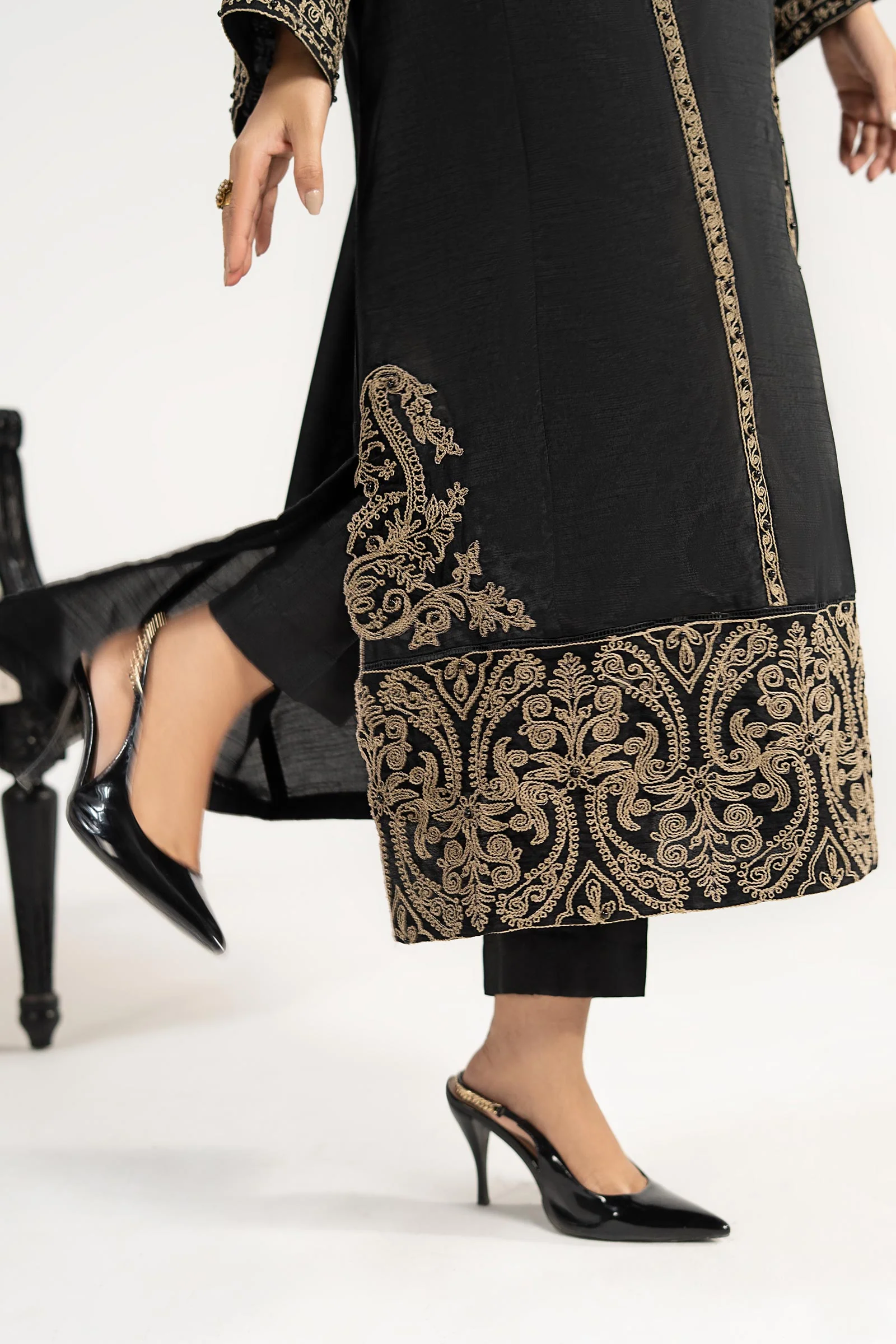 2 Piece Embroidered Raw Silk Suit - Image 9