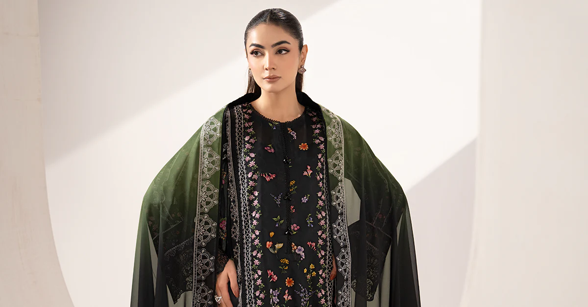 3 Piece Embroidered Lawn Suit - Image 9