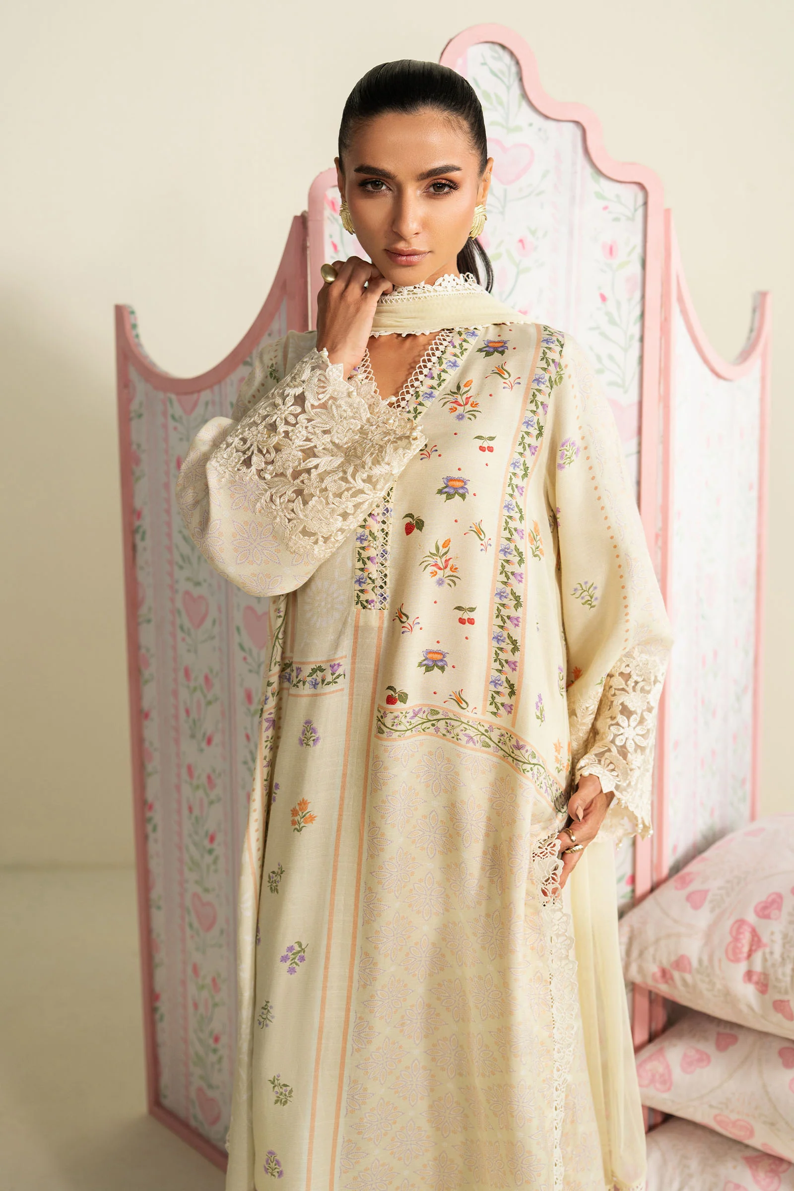 3 Piece Embroidered Raw Silk Suit - Image 4