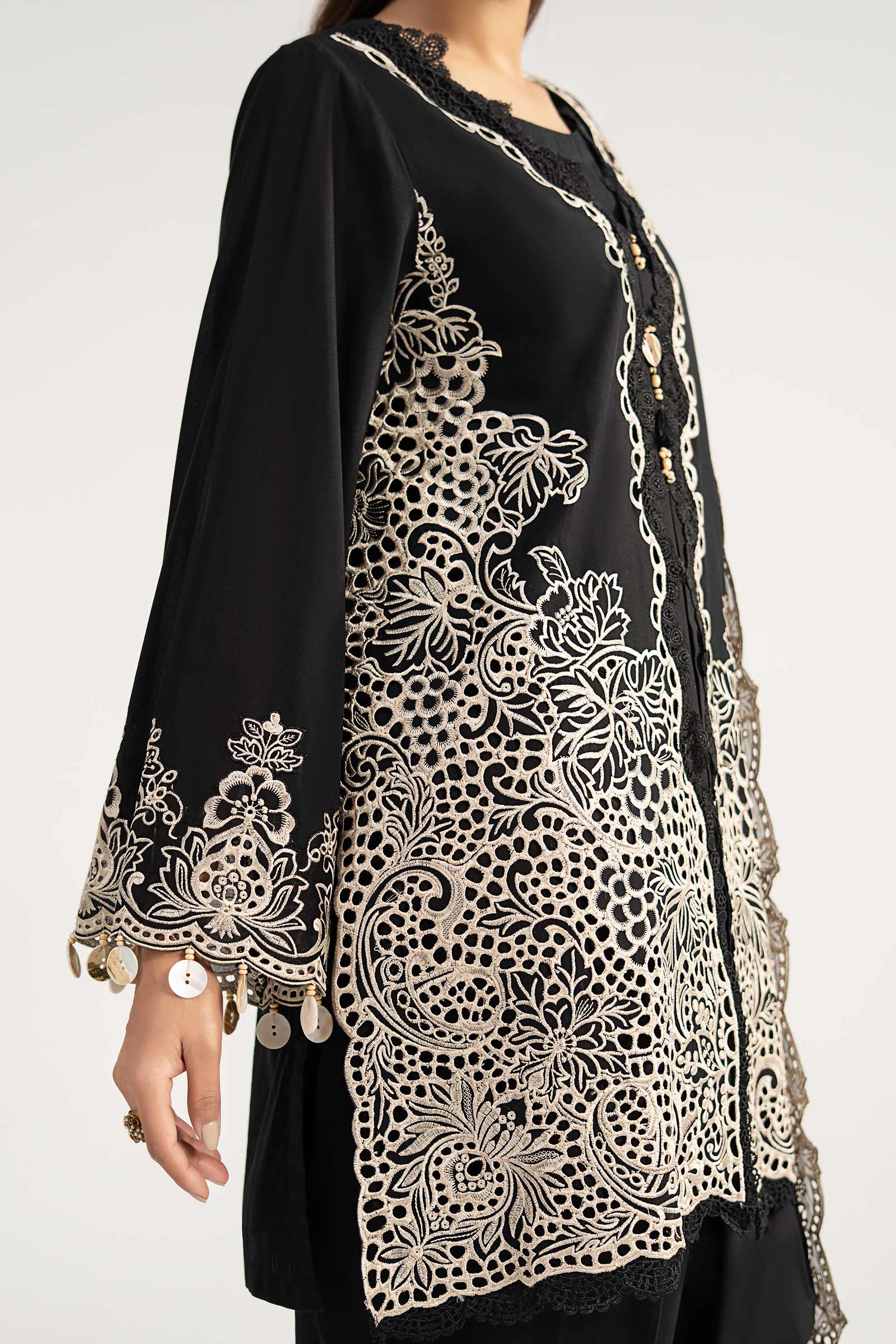 3 Piece Embroidered Lawn Suit - Image 3