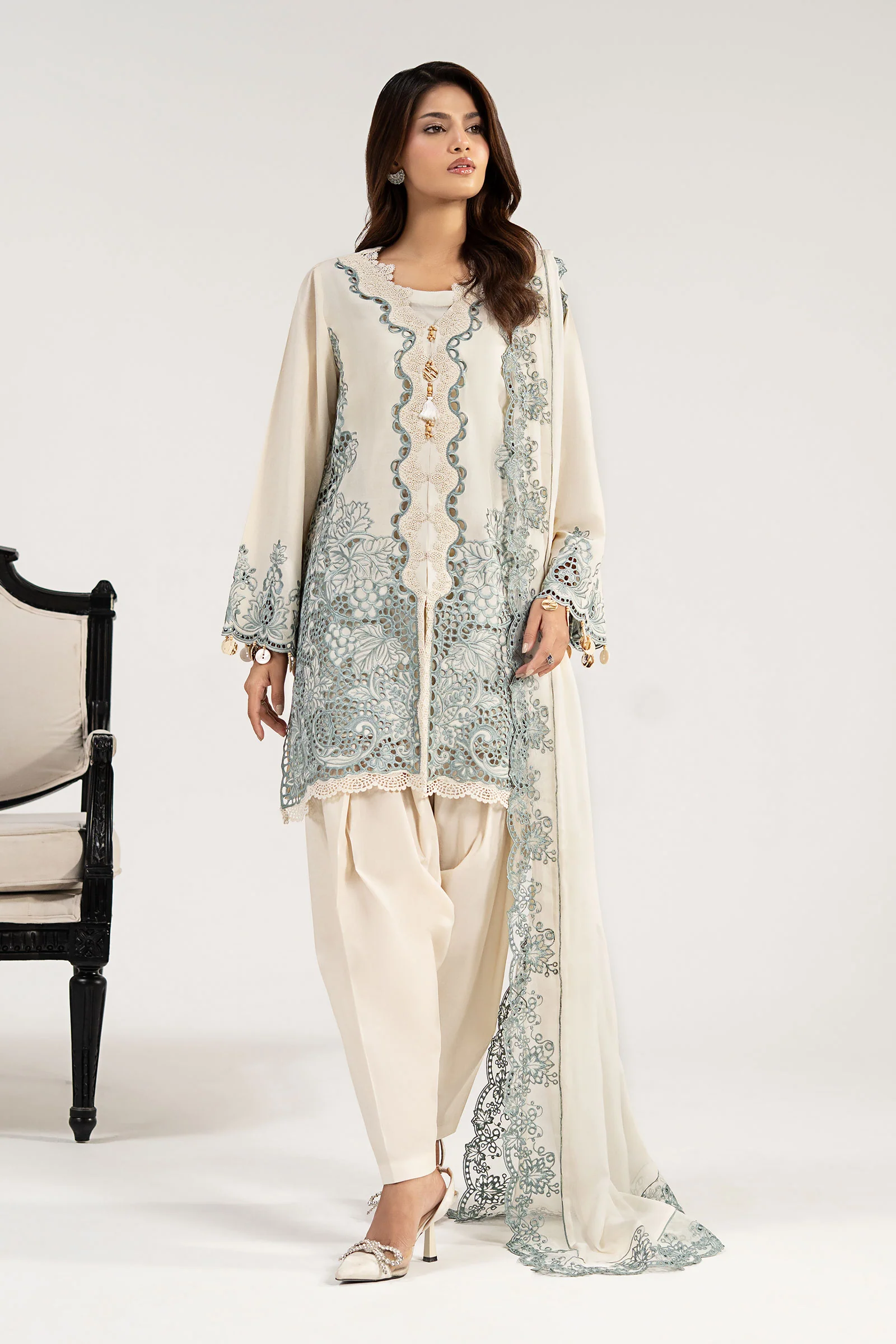 3 Piece Embroidered Lawn Suit
