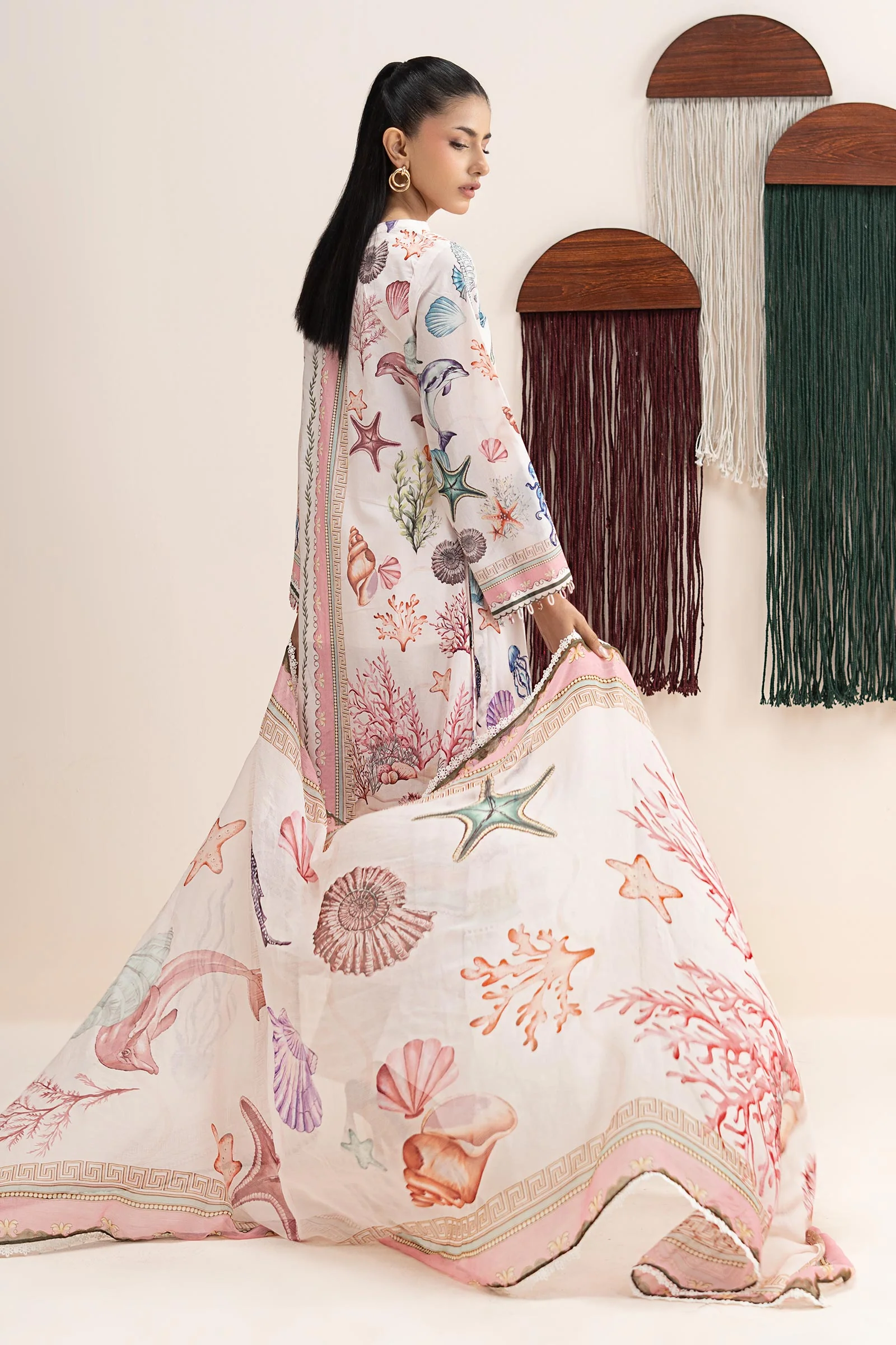 3 Piece Embroidered Lawn Suit - Image 10