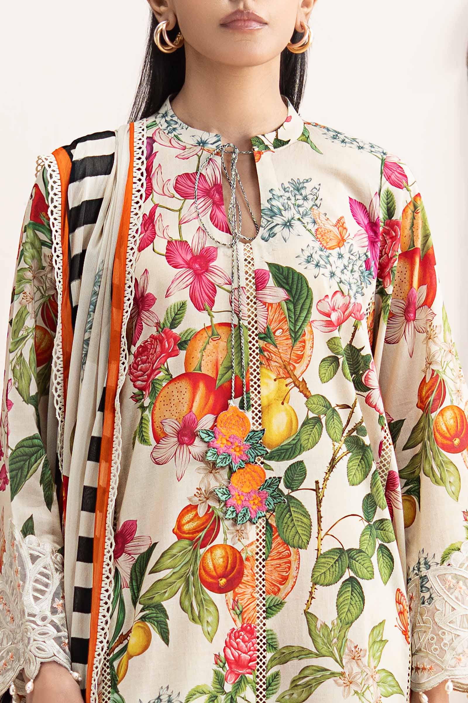 3 Piece Embroidered Lawn Suit - Image 4